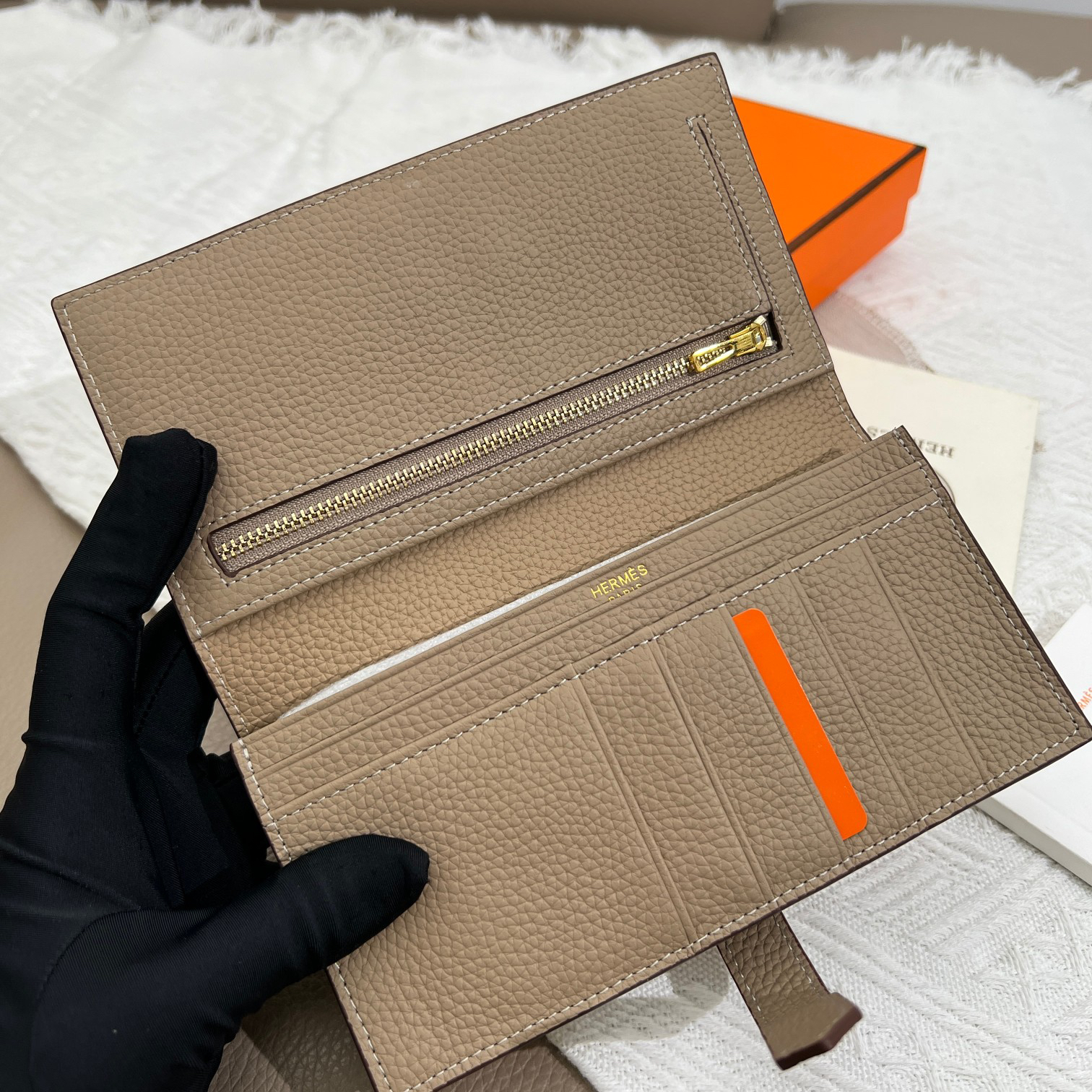 Hermès Togo Leather Vertical Zipper Wallet - Image 7