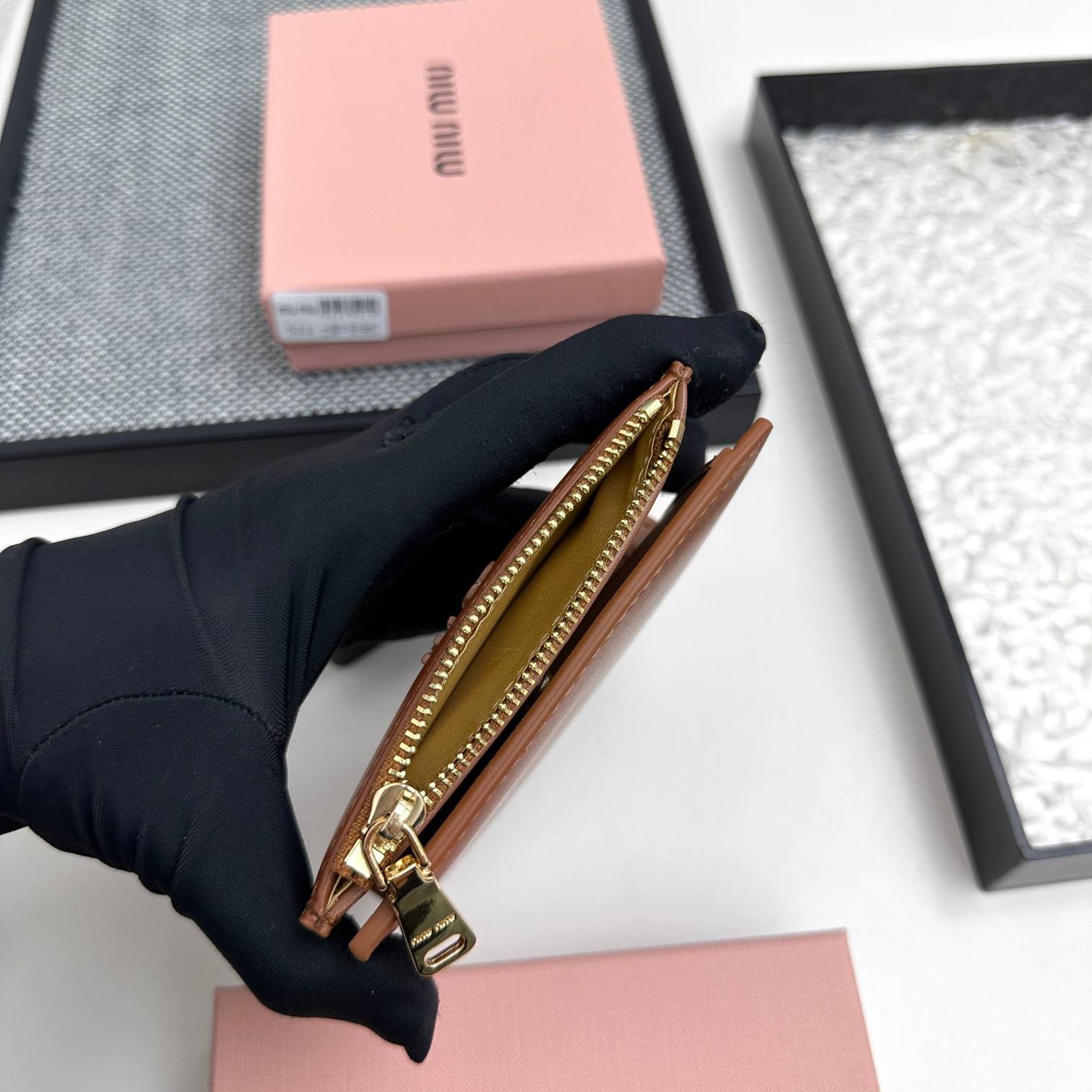 Miu Miu Leather Bifold Wallet - Image 7