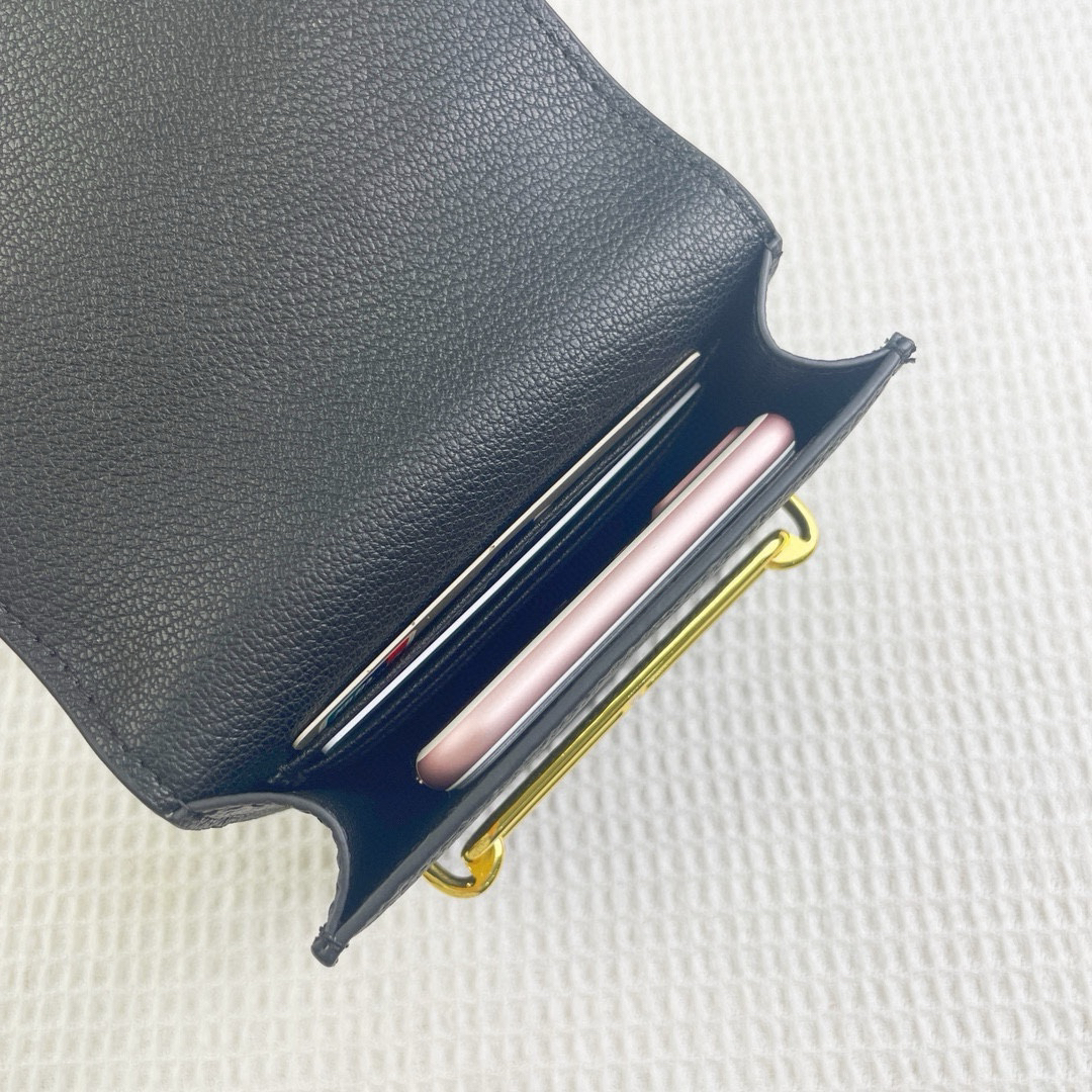 Hermes Pig-Nose Shoulder Bag, Model 398-2 - Image 7