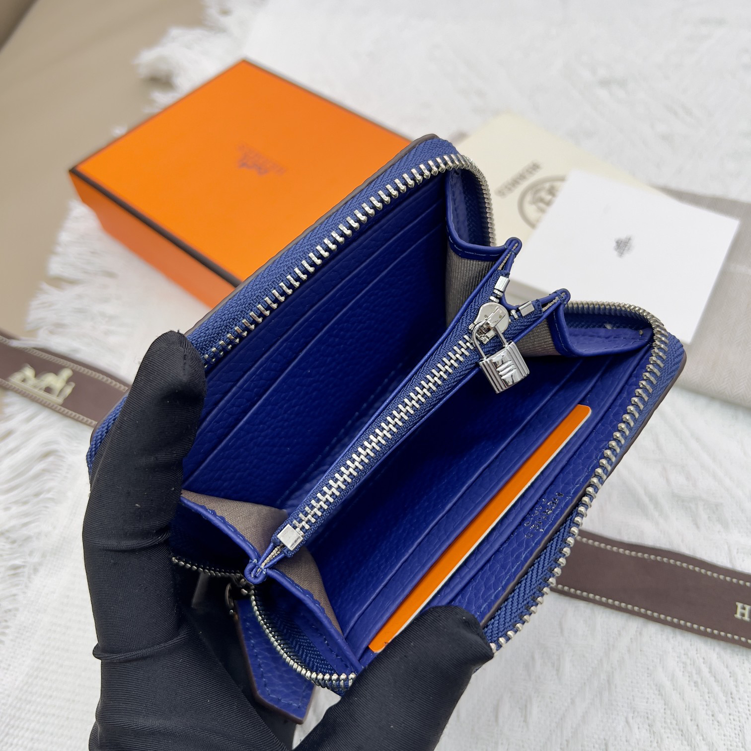 Hermes Constance 507 Togo Calfskin Wallet - Image 7