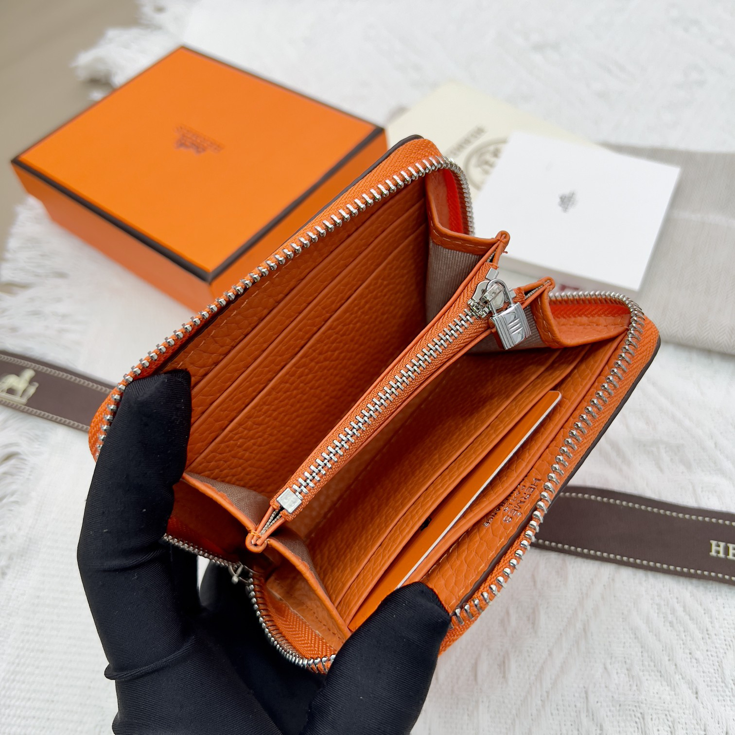 Hermes Constance Wallet in Togo Calfskin - Image 7