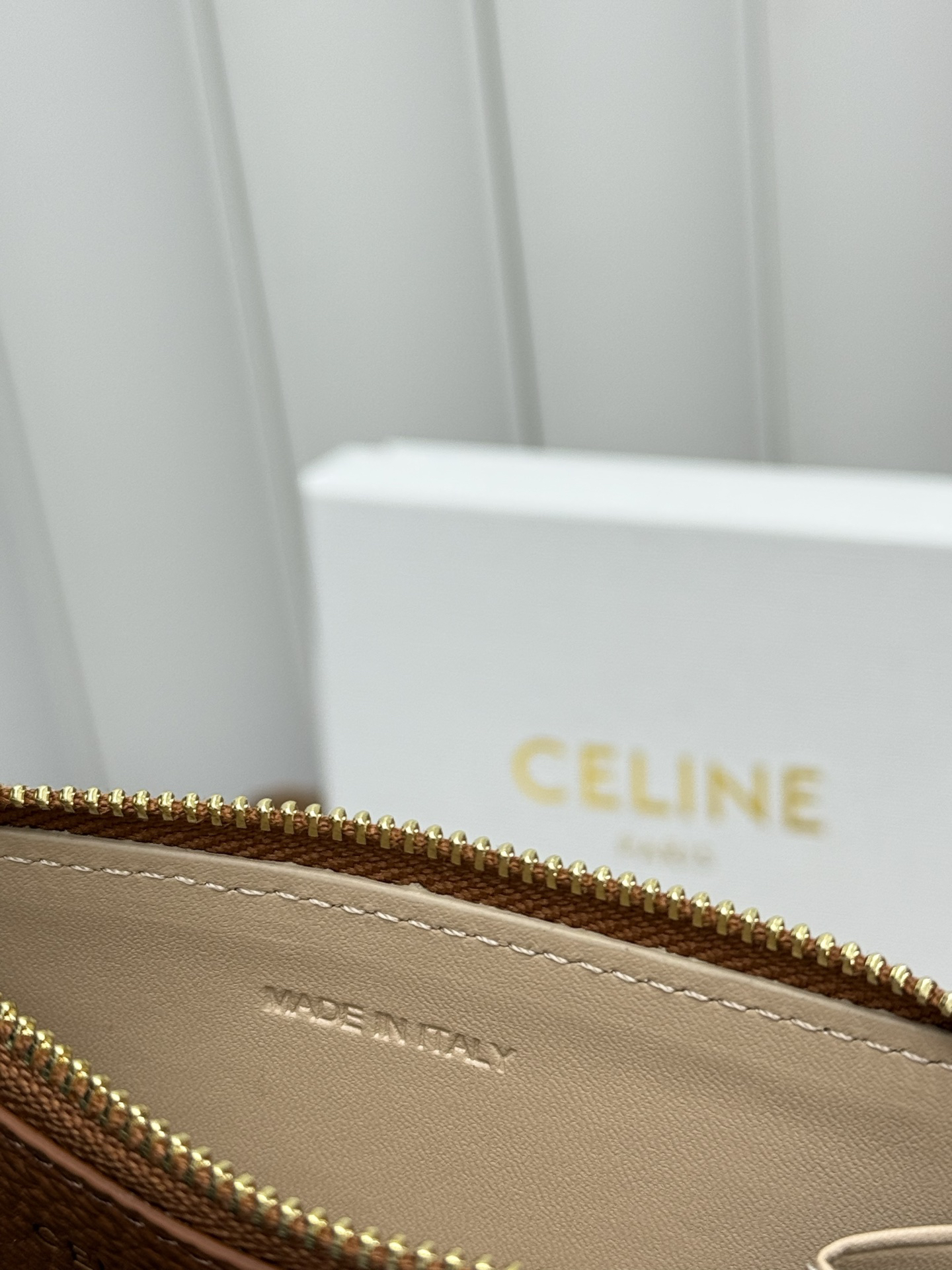 Celine Triomphe Long Zipped Card Holder - Image 7