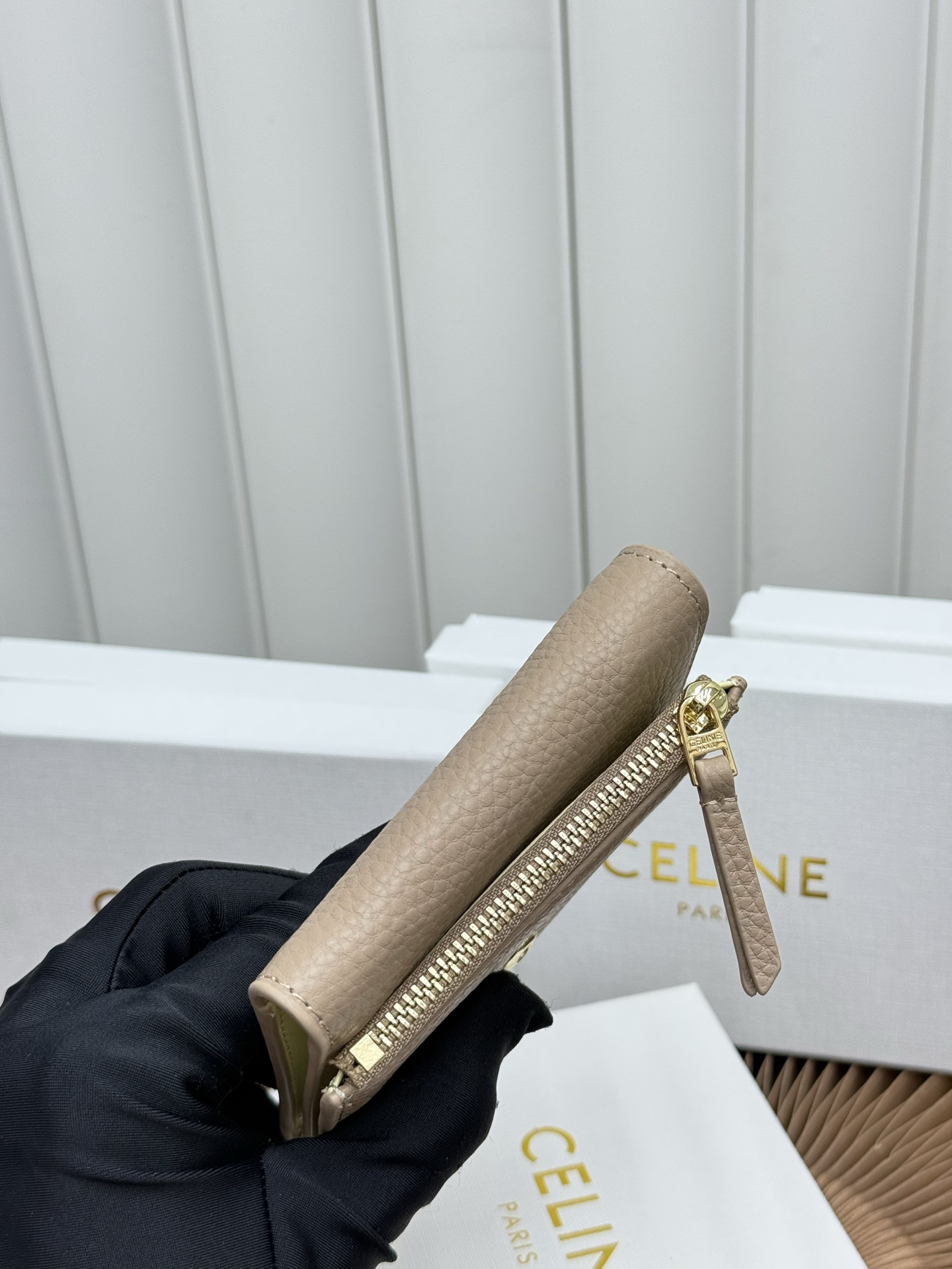 CELINE Small Calfskin Wallet - Image 7