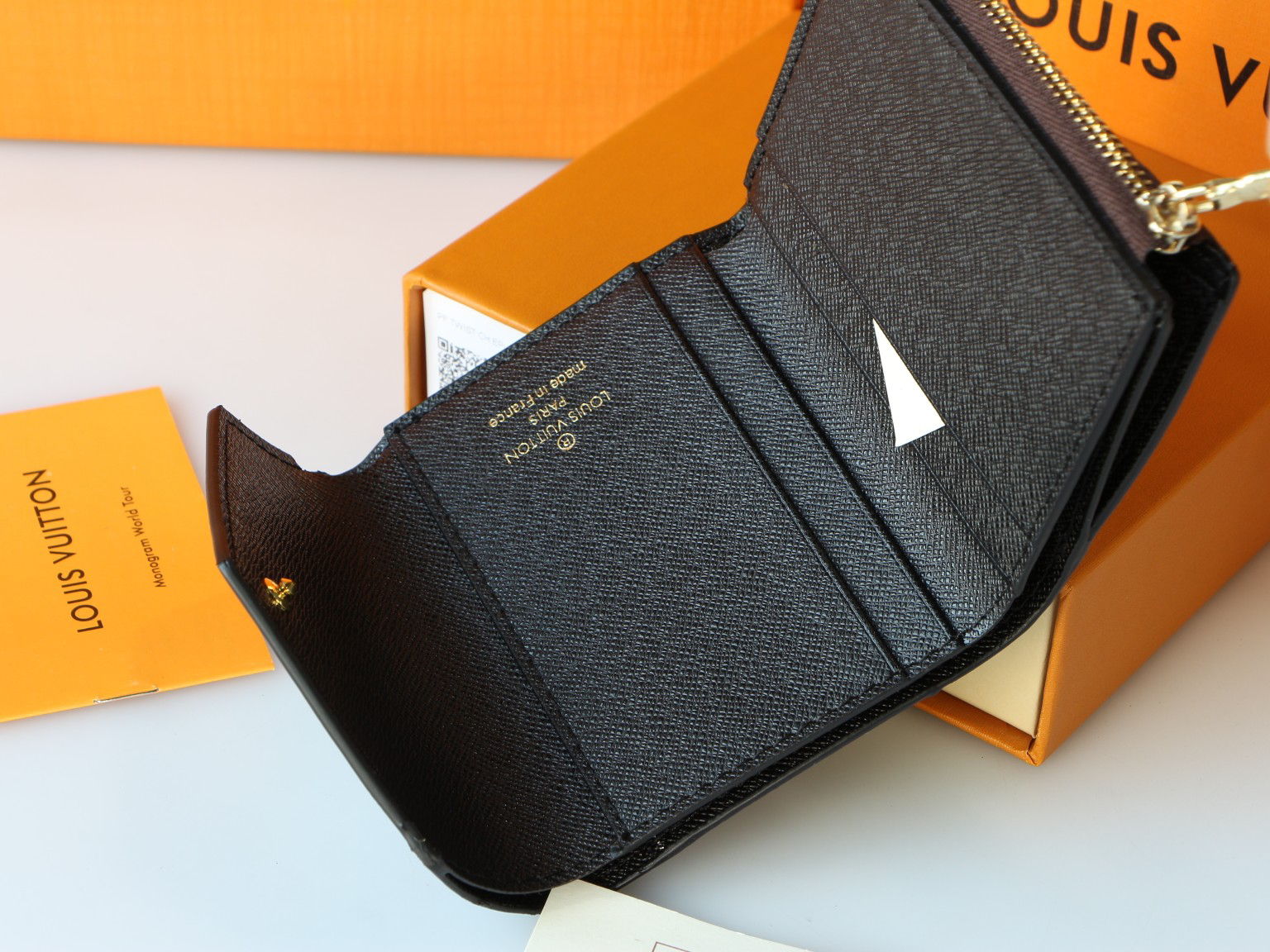 Louis Vuitton Zoe Wallet M62933 - Image 7
