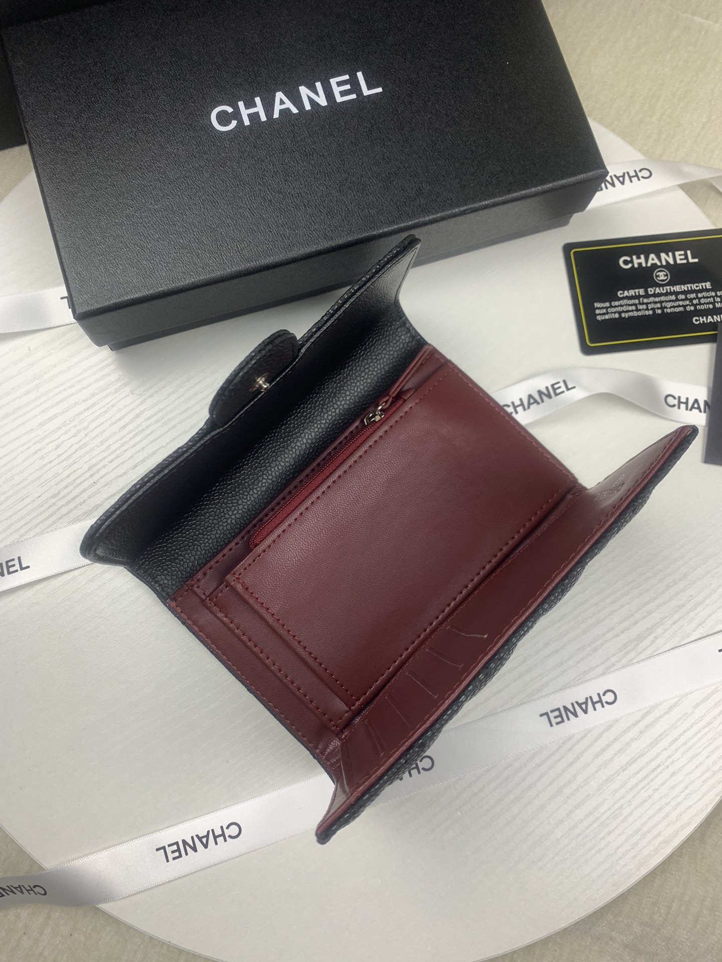 Chanel Medium Tri-Fold Wallet A84341 - Image 7