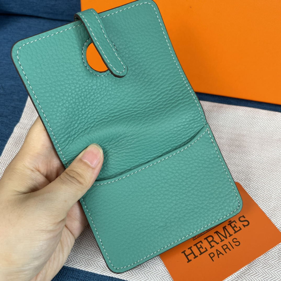 Hermès Togo Leather Card Holder - Image 7