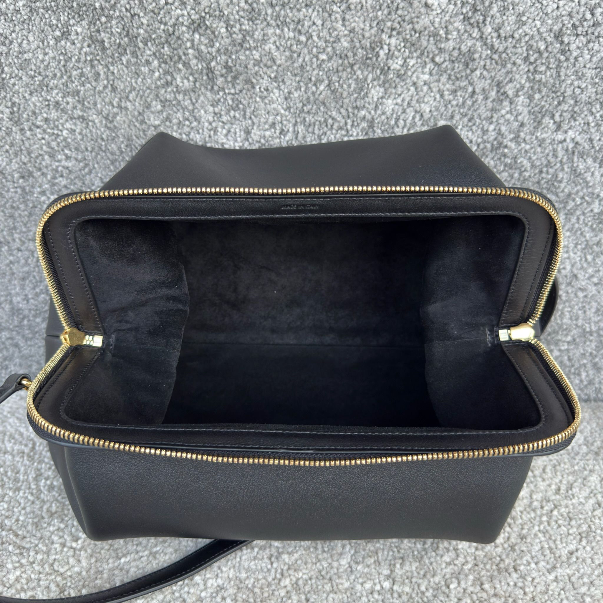 DOCTOR UCH Leather Doctor Bag - Image 7