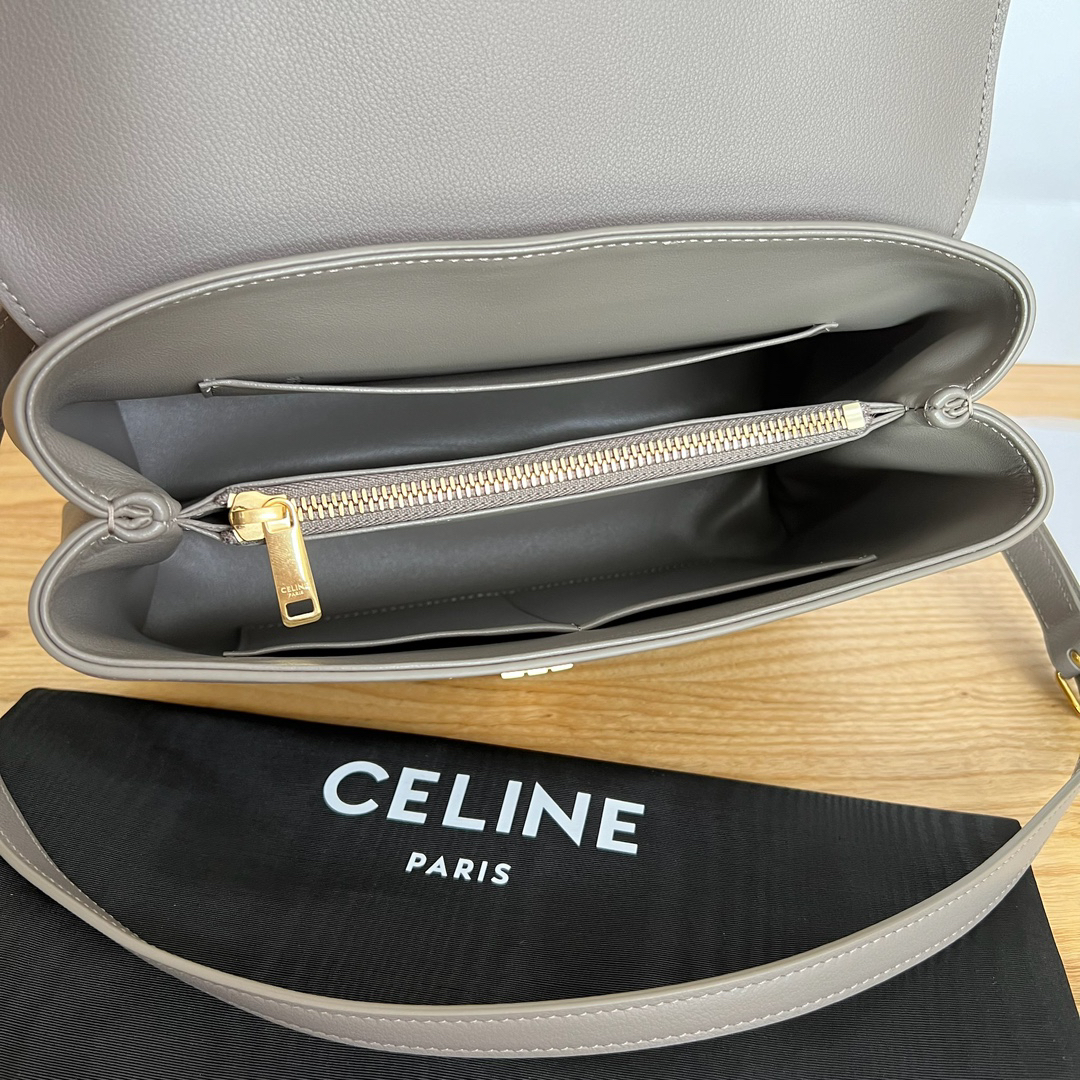 NINO Medium Soft Leather Handbag - Image 7