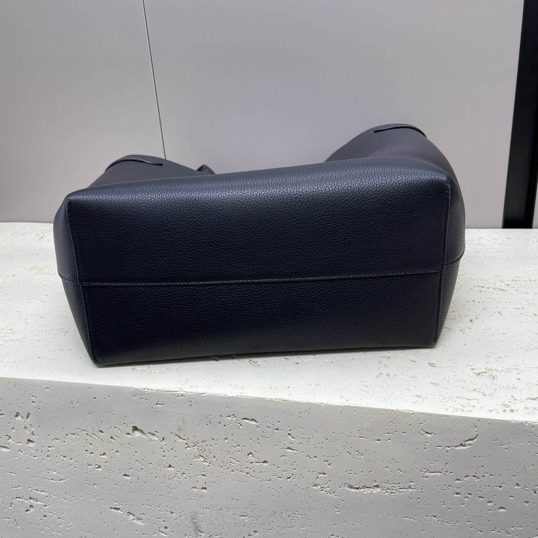 Cabas Anais Grained Leather Handbag - Image 7