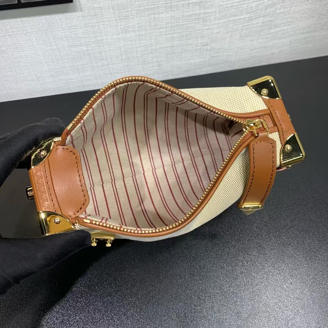 Louis Vuitton Side Trunk Medium Handbag in Natural Canvas - Image 8
