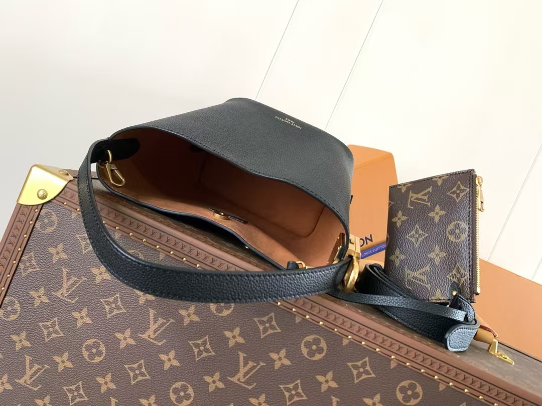 Louis Vuitton All In BB Low Key Handbag - Image 8