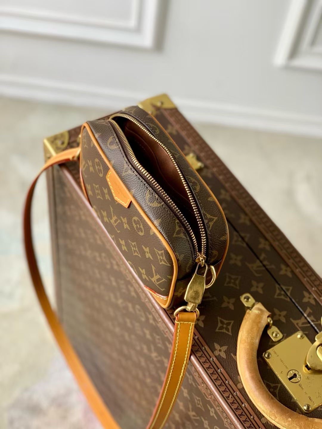 Louis Vuitton Trocadéro Mini Shoulder Bag M14058 - Image 8