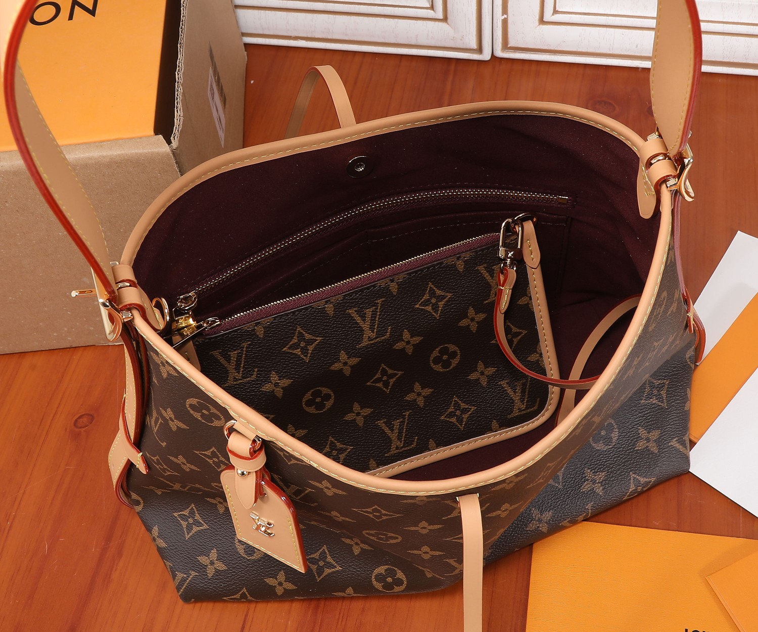 Louis Vuitton CarryAll Small Monogram Handbag - Image 8