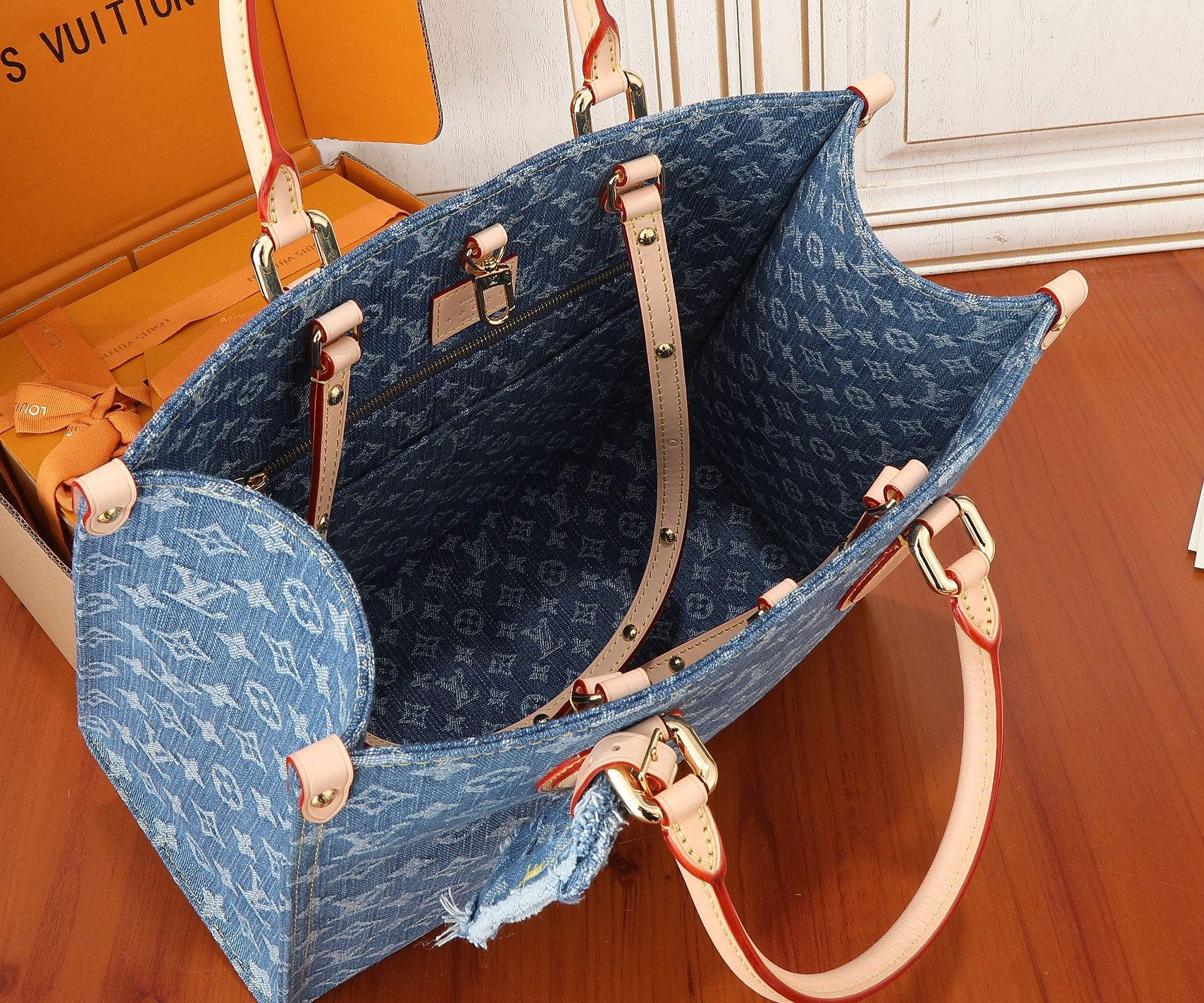 Louis Vuitton OnTheGo Medium Tote Bag in Monogram Denim Canvas - Image 8