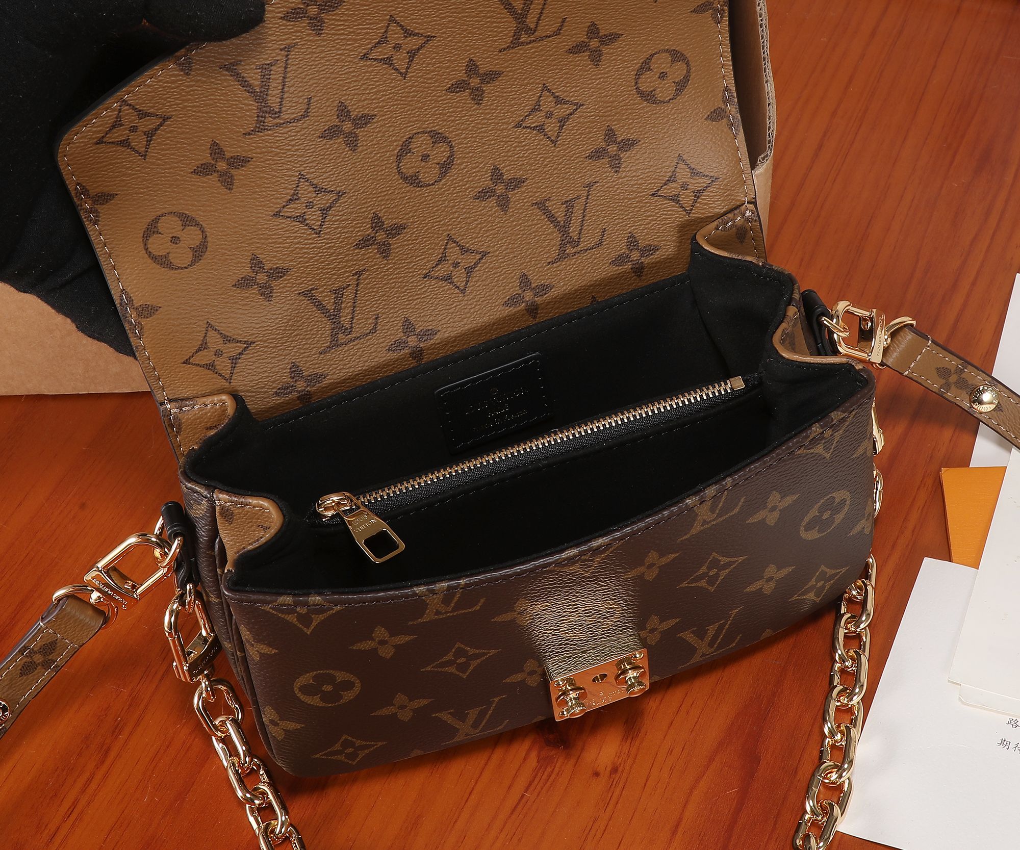 Louis Vuitton Pochette Métis East West Shoulder Bag - Image 8