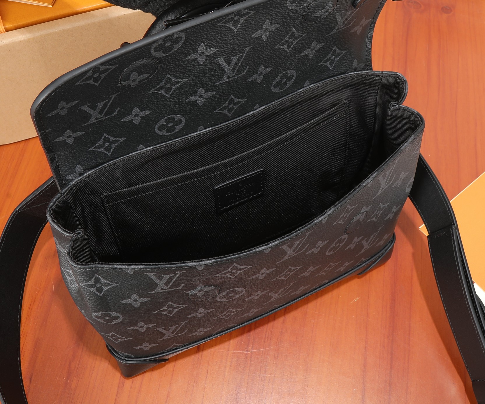 Louis Vuitton Steamer Small Handbag M46953 - Image 8
