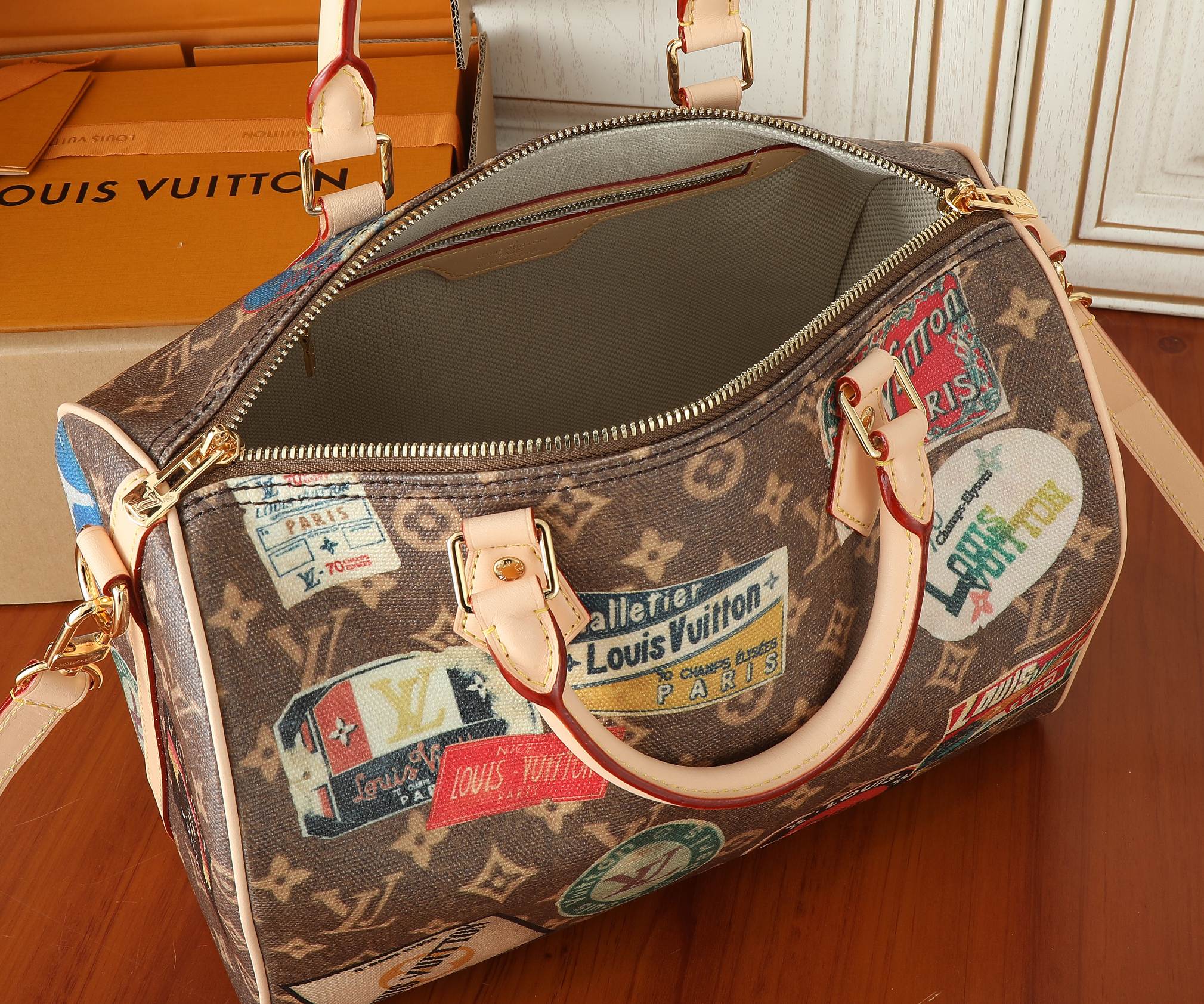 Louis Vuitton Speedy Bandoulière 30 Handbag - Image 8