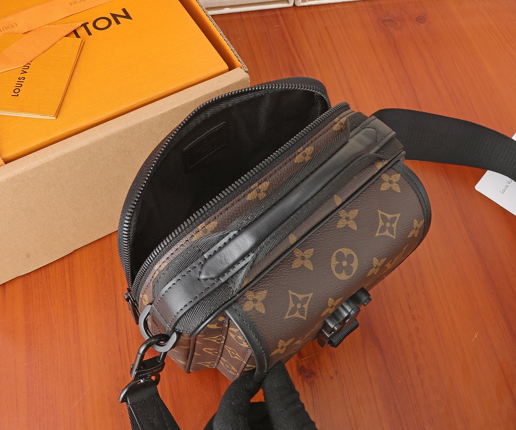 Louis Vuitton Quest Messenger Bag in Monogram Macassar Canvas - Image 8