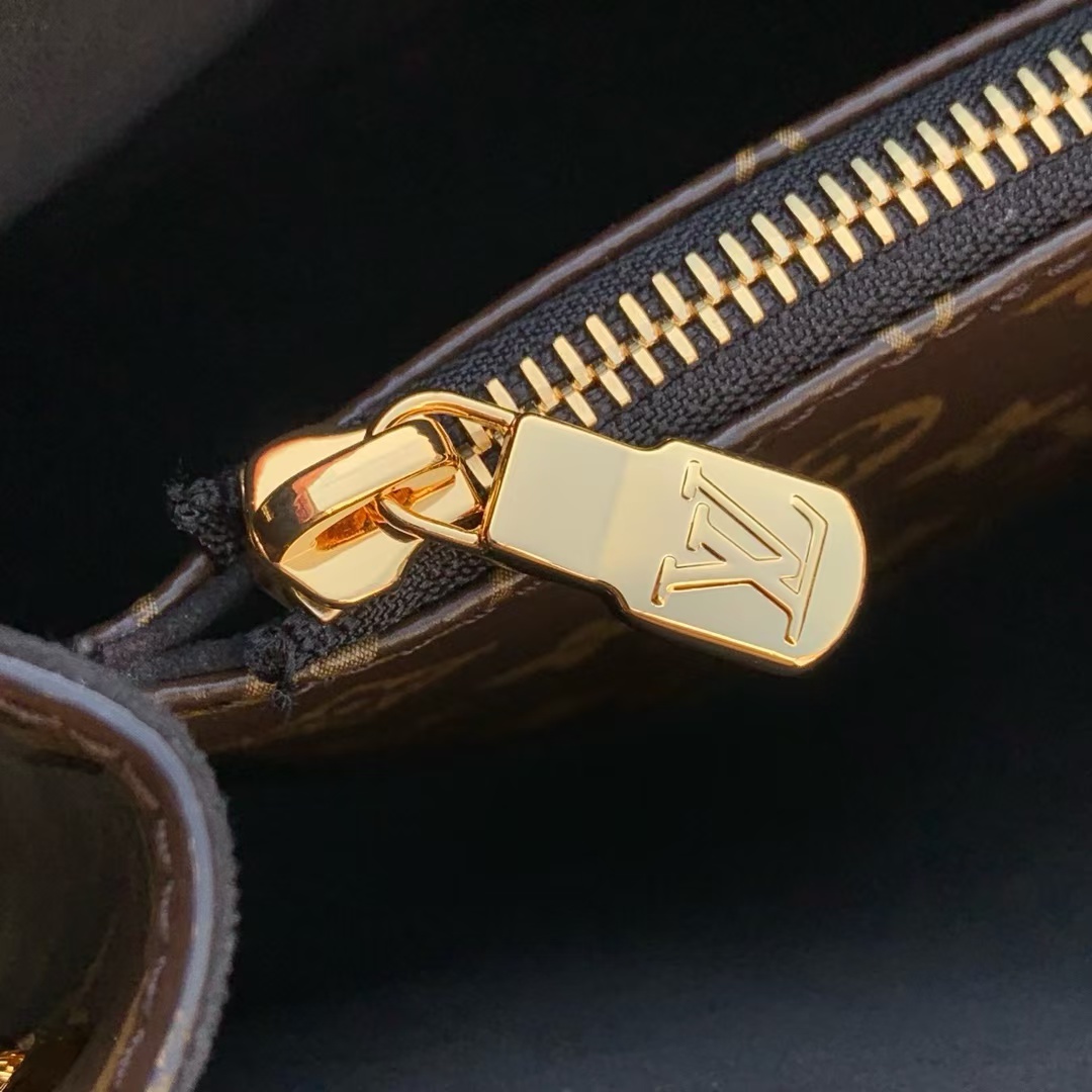 Louis Vuitton Nova Small Handbag M13140 - Image 8
