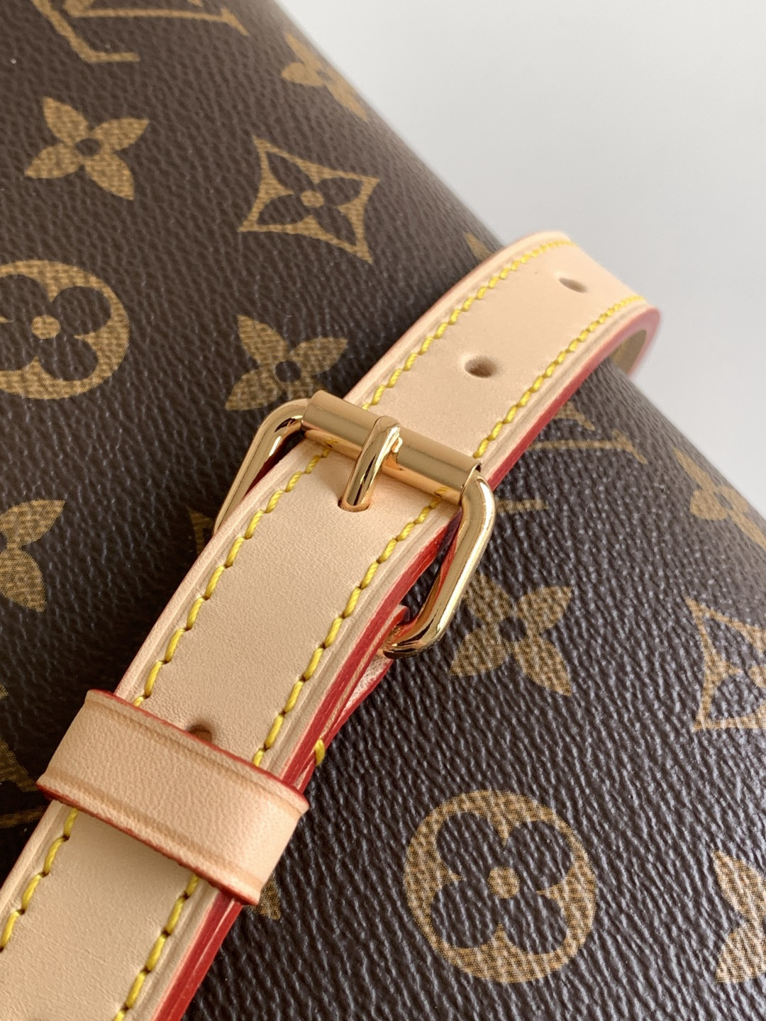 Louis Vuitton Speedy Bandouliere 30 Leather Shoulder Bag - Image 8