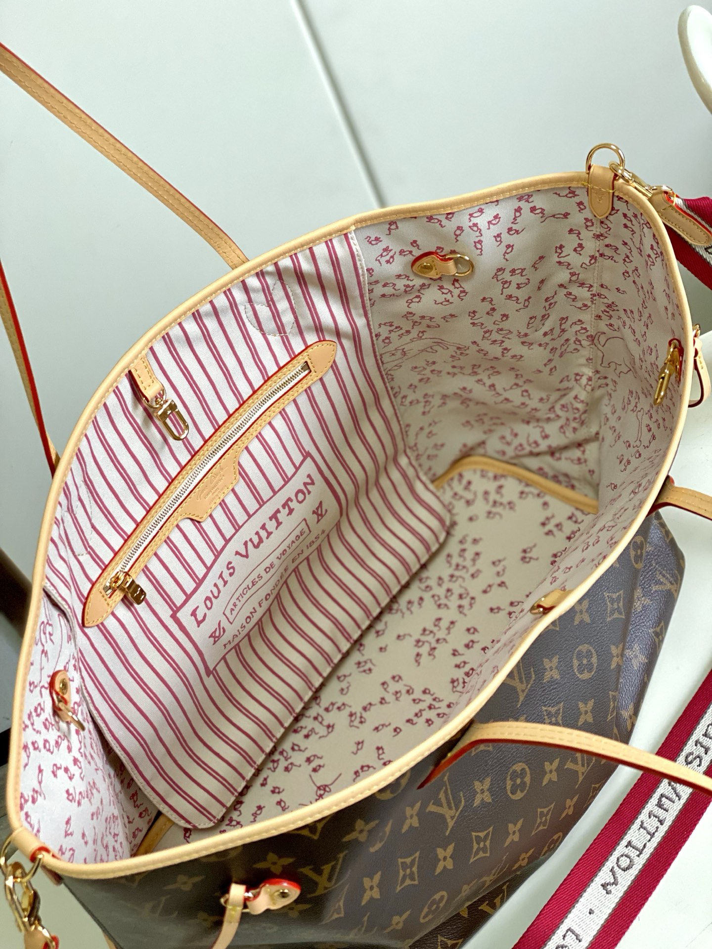 Louis Vuitton Neverfull Inside Out GM Tote Bag - Image 8