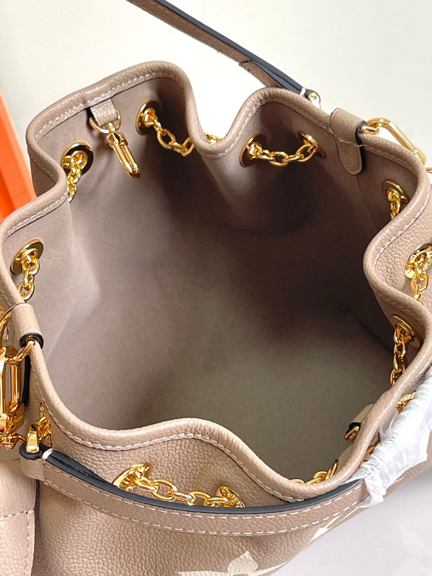 LV Bundle Monogram Empreinte Leather Handbag - Image 8
