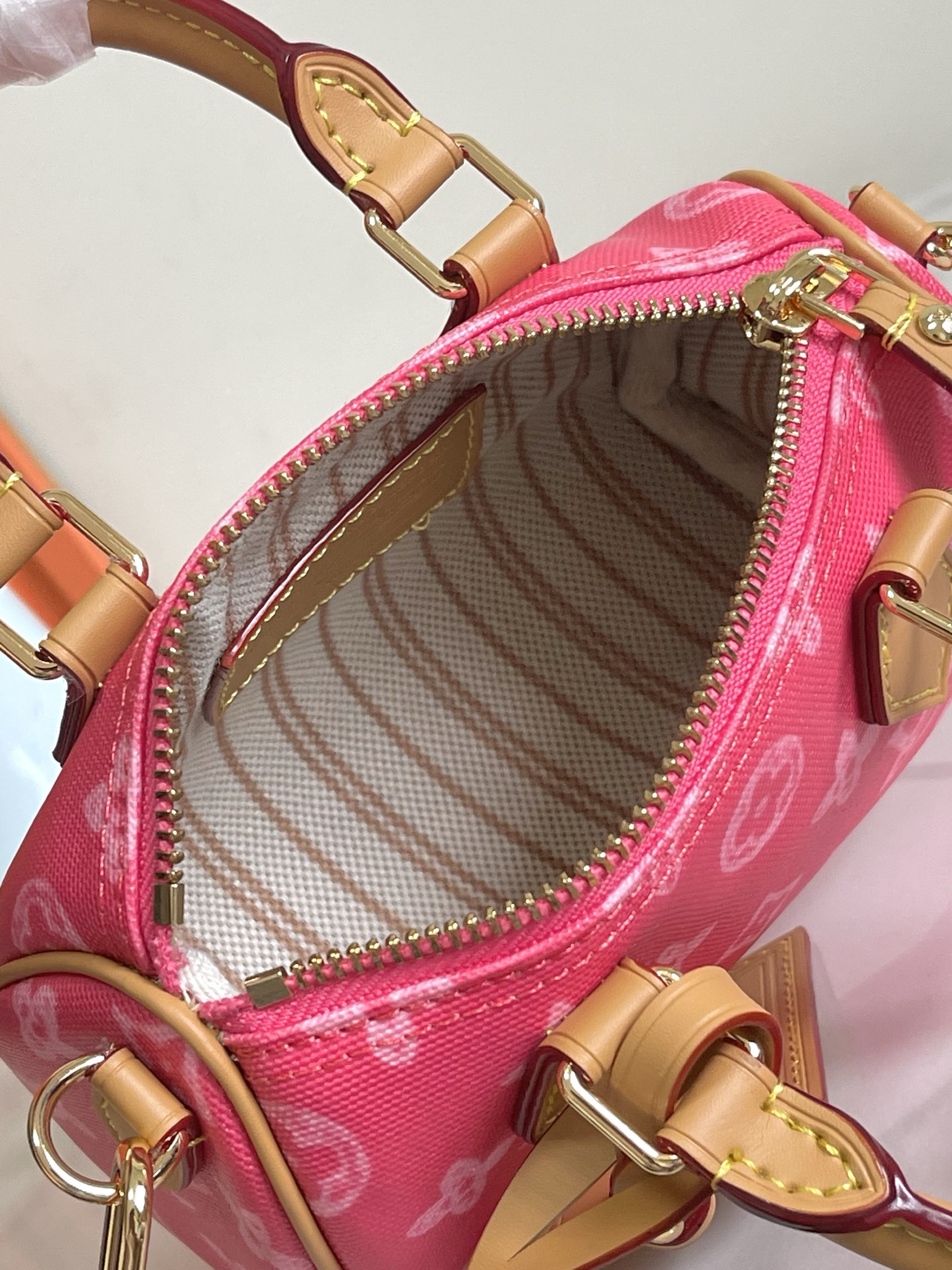 Speedy Monogram Canvas Handbag - Image 8