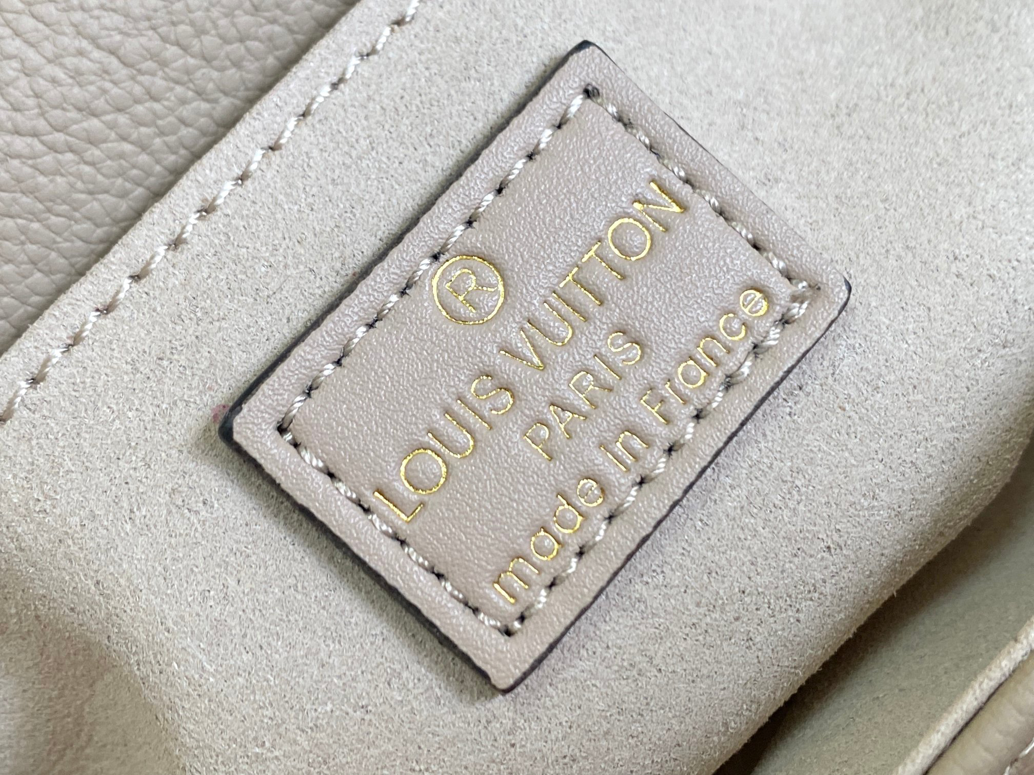 Louis Vuitton Madeleine BB Handbag - Image 8