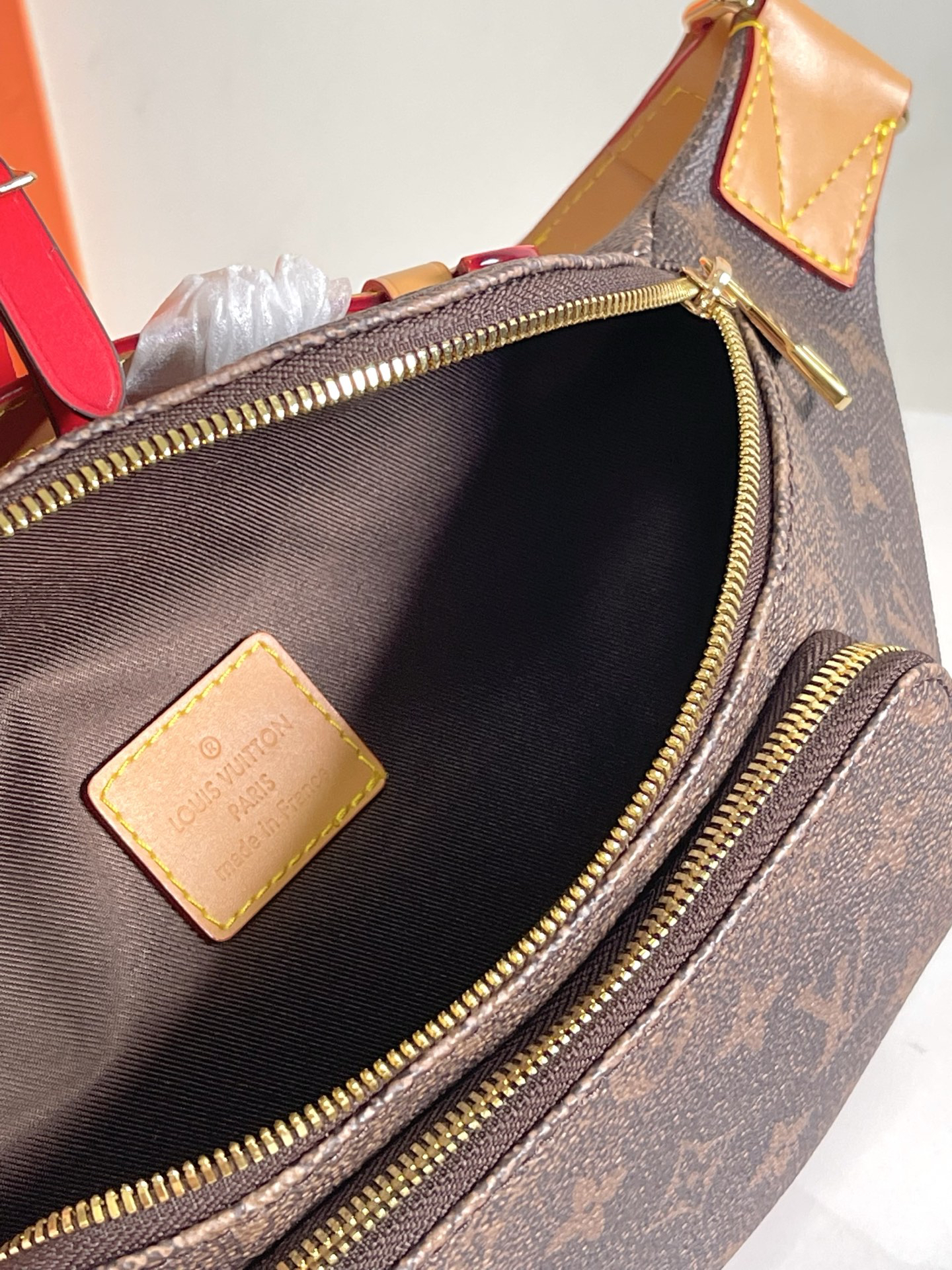Louis Vuitton M11539 Rush Monogram Dust Belt Bag - Image 8