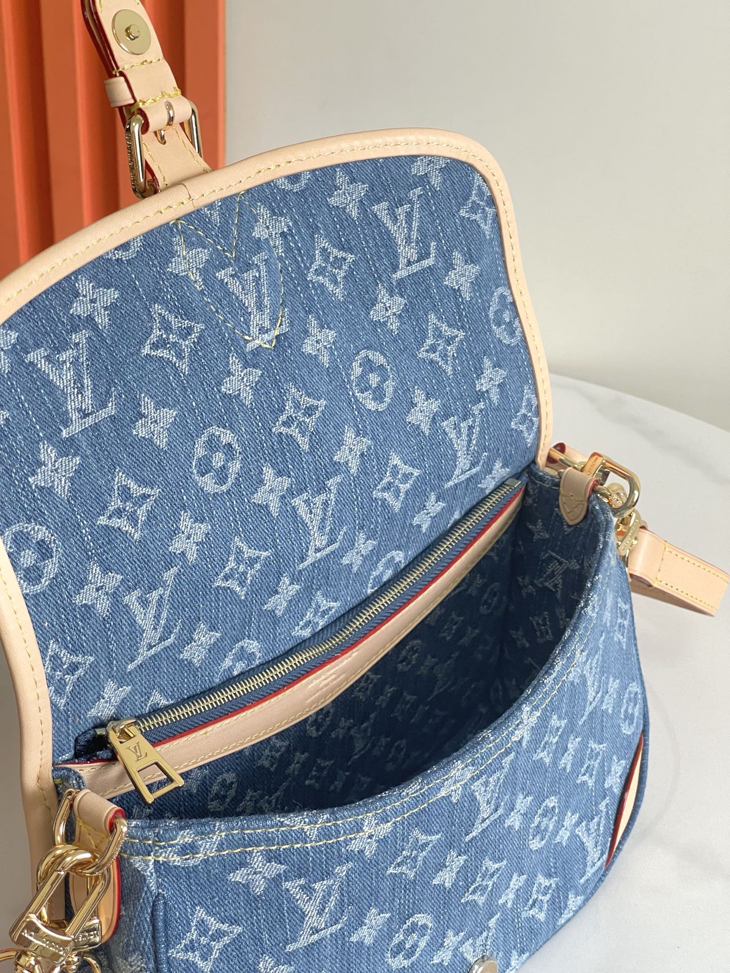 Louis Vuitton Diane Denim Canvas Shoulder Bag - Image 8
