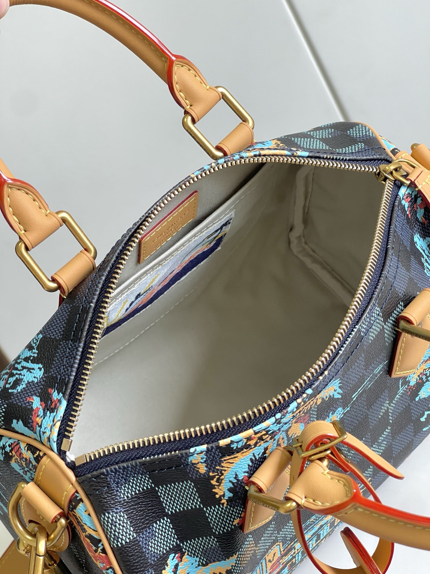 Speedy 25 Bandoulière Handbag - Image 8