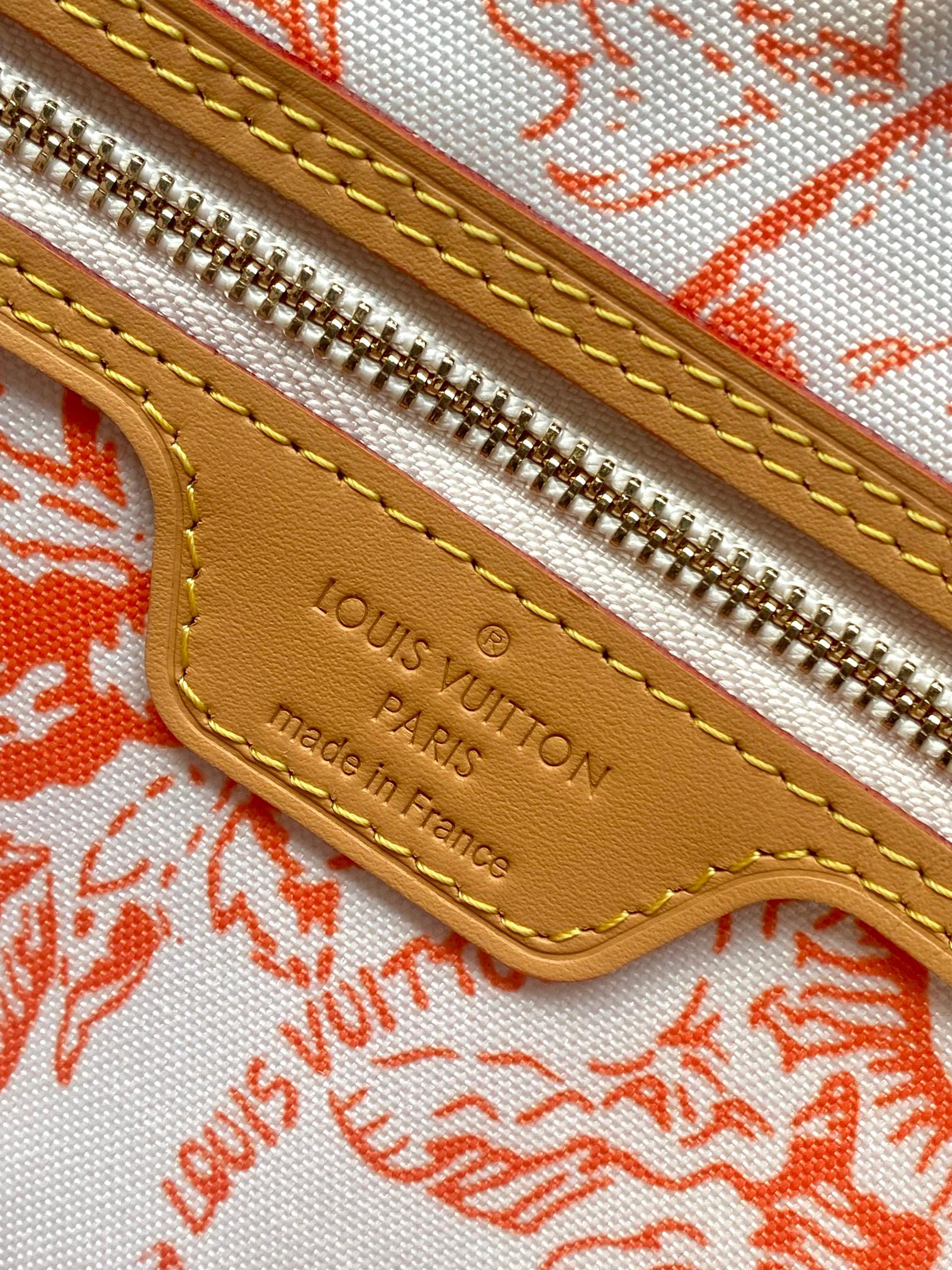 Louis Vuitton Neverfull Medium Tote Bag - Image 8