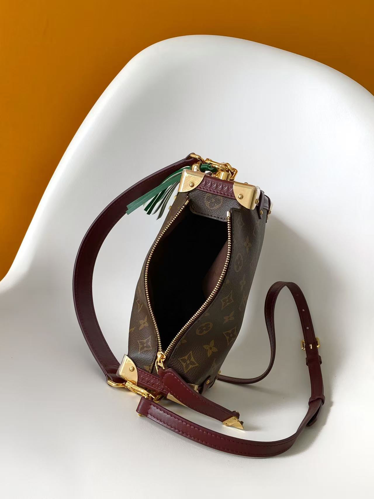 Louis Vuitton Flight Mode Series Getaway Side Trunk MM - Image 8