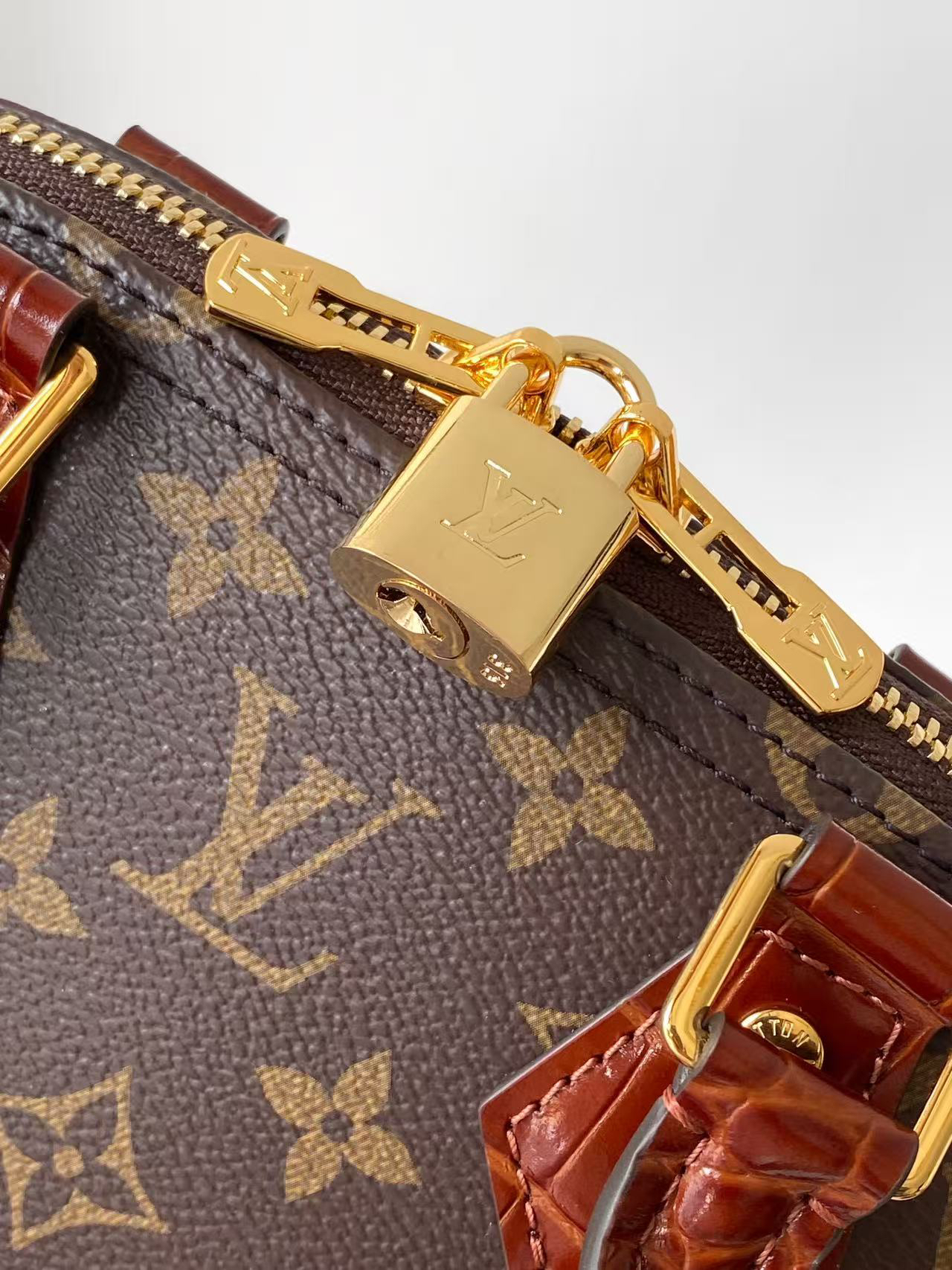 Louis Vuitton Alma BB Trunk Series Handbag - Image 8