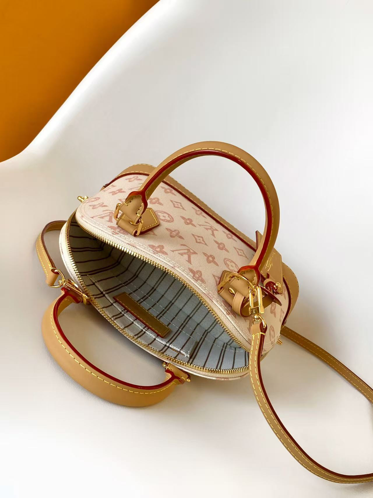 Louis Vuitton Alma BB Monogram Canvas Crossbody Bag - Image 8