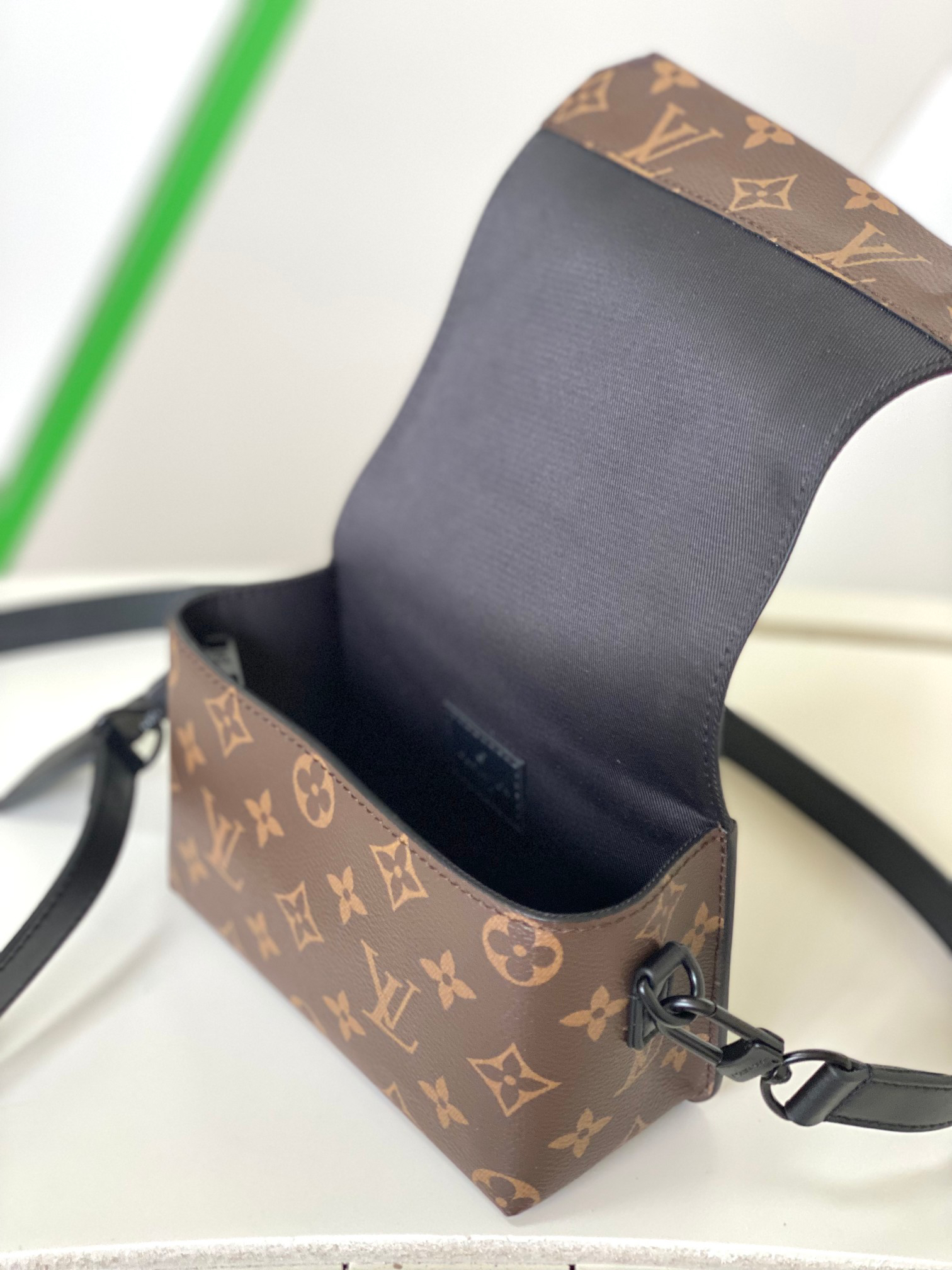 Louis Vuitton Aerogram Mini Flap Crossbody Bag - Image 8