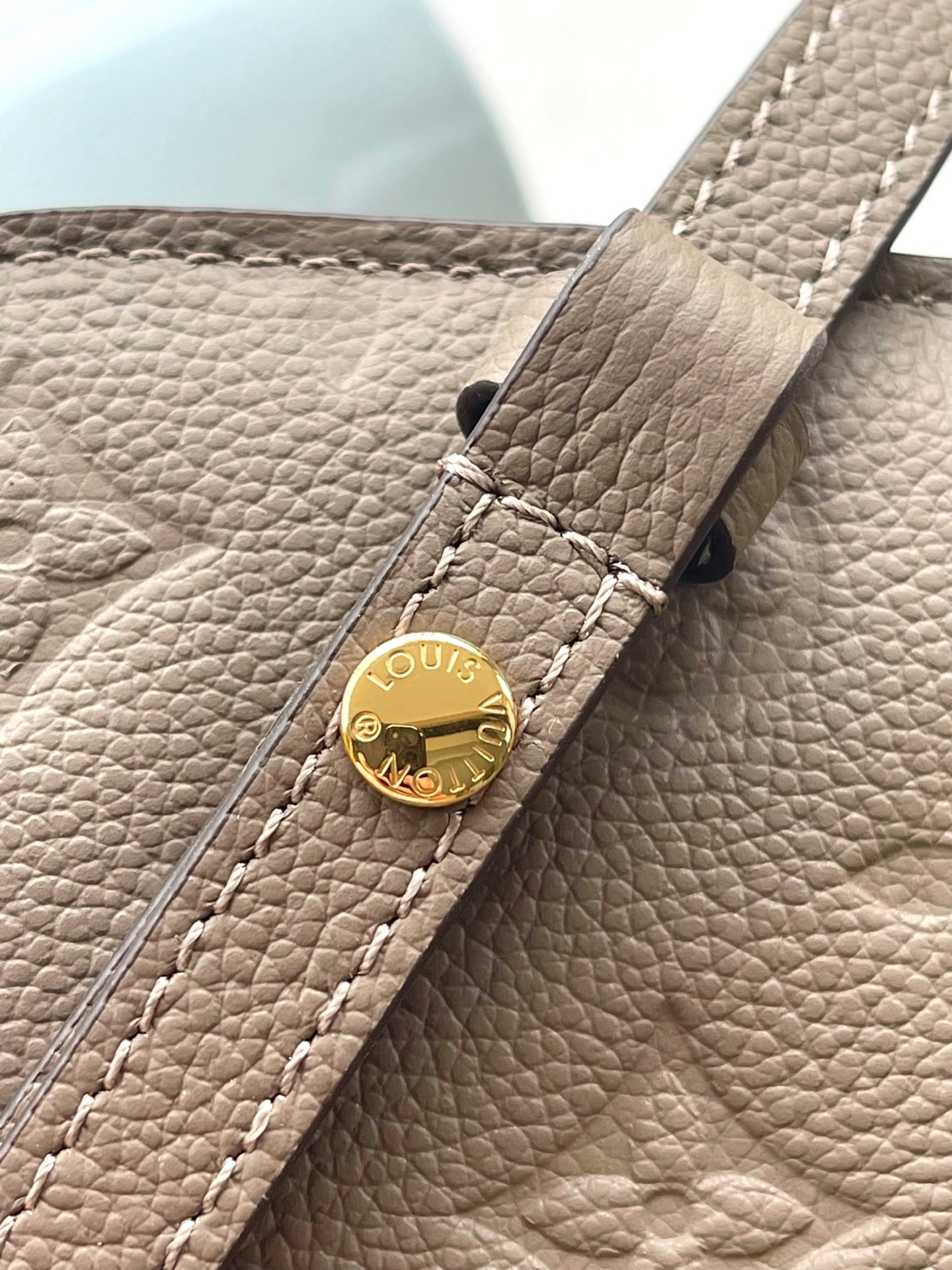 Louis Vuitton Pochette Métis East West Monogram Empreinte Leather Crossbody Bag - Image 8