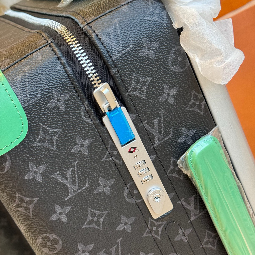 Louis Vuitton Horizon 55 Rolling Suitcase - Image 8