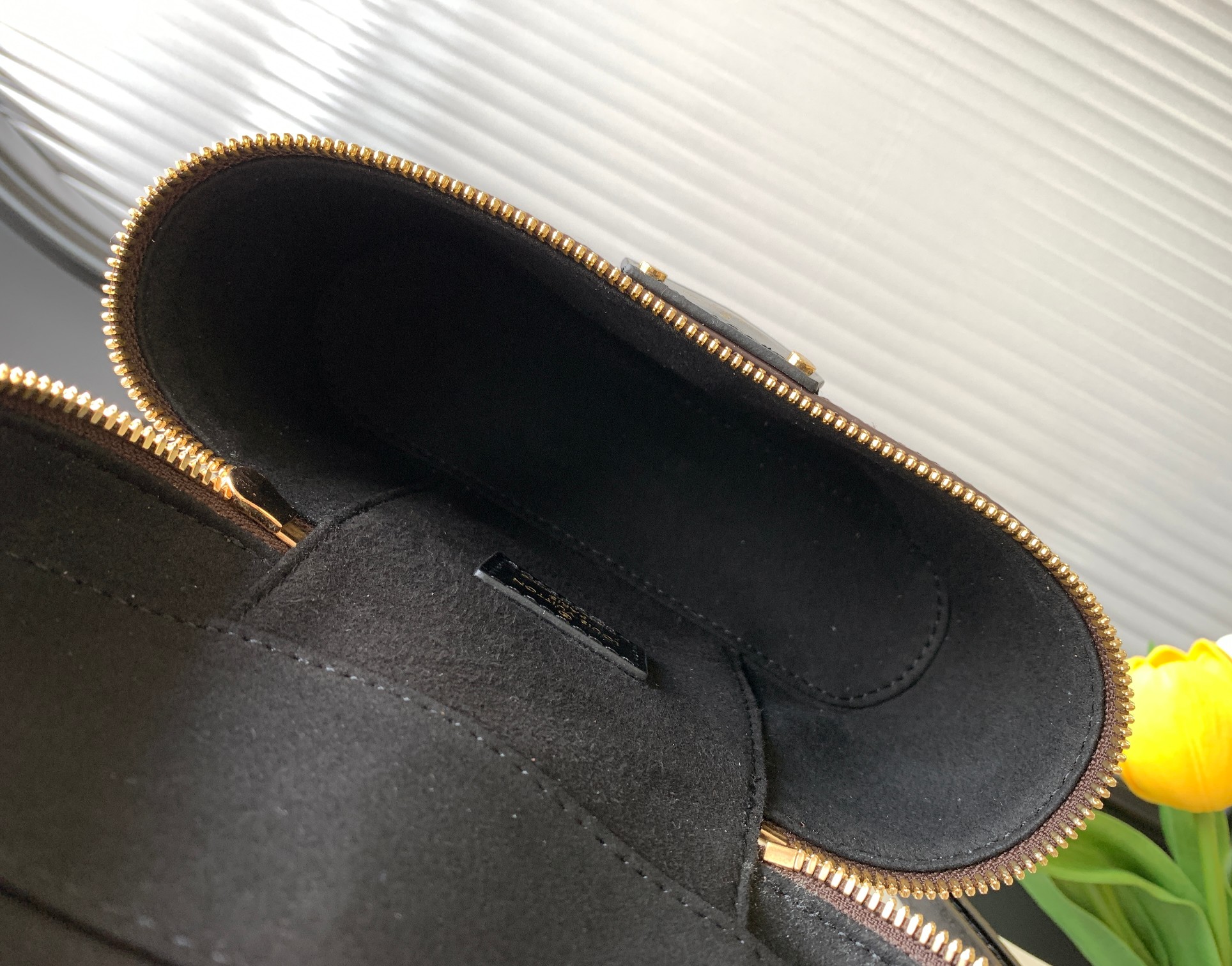 Louis Vuitton M47125 Vanity Chain Pouch - Image 8