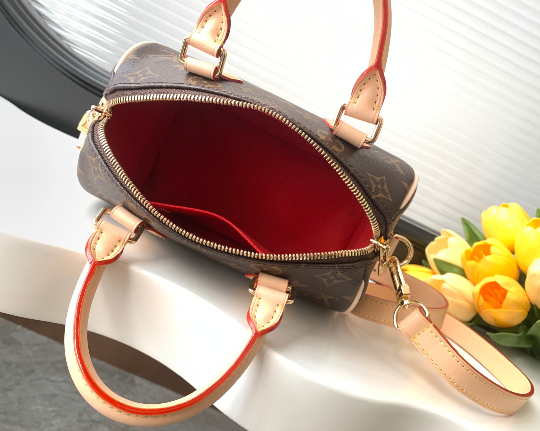 Louis Vuitton Speedy Bandoulière 20 Monogram Shoulder Bag - Image 8
