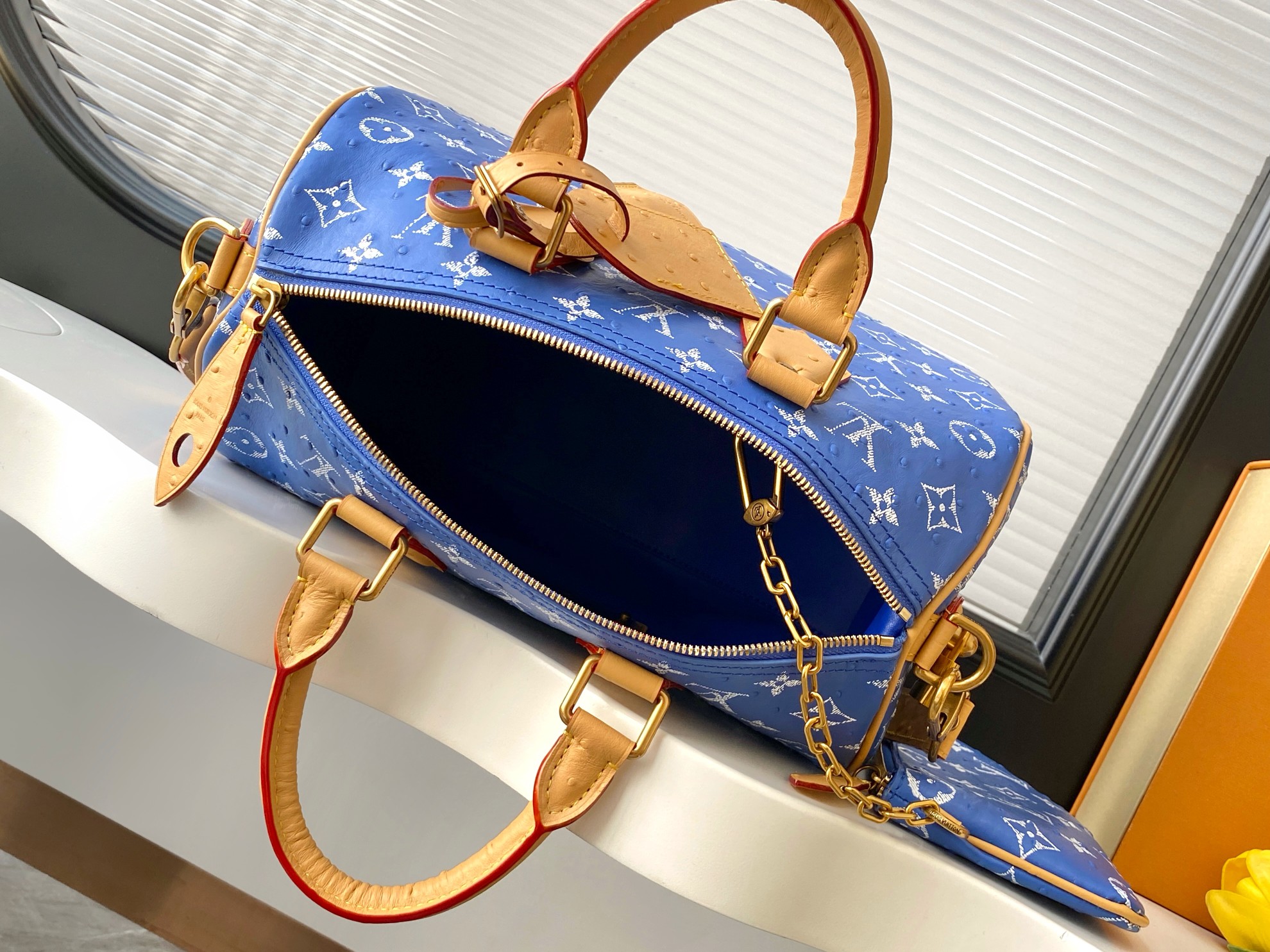 Louis Vuitton Speedy P9 Bandouliere 30 Monogram Leather Handbag - Image 8