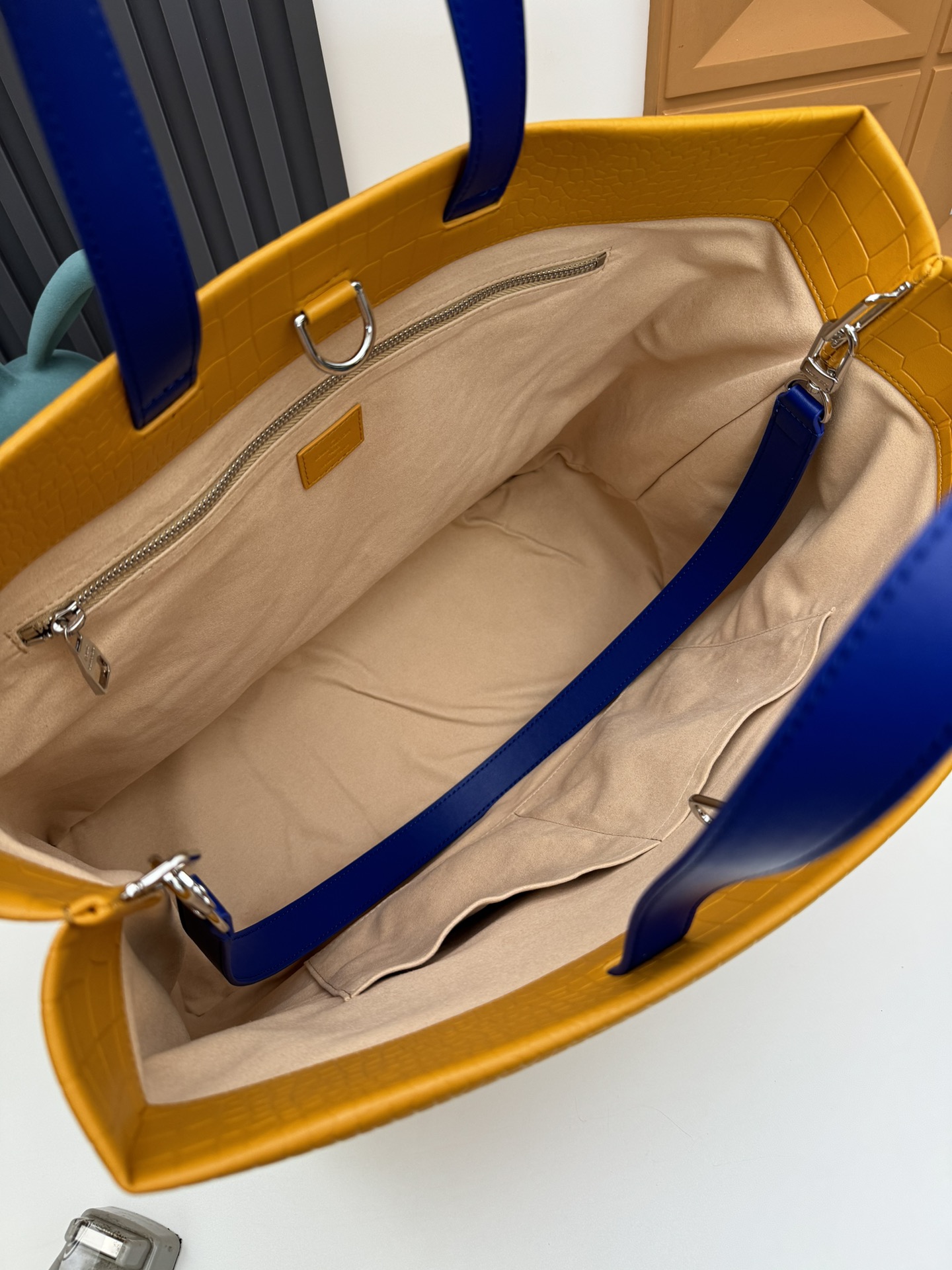Louis Vuitton Maison Fondée en 1854 Medium Handbag - Image 8