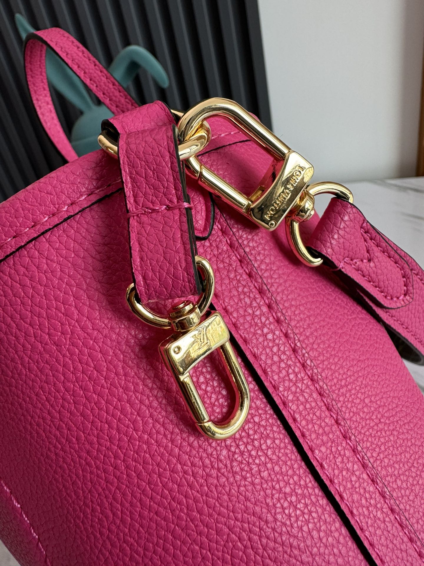 Louis Vuitton Neverfull Bandouliere Inside Out BB Shoulder Bag - Image 8