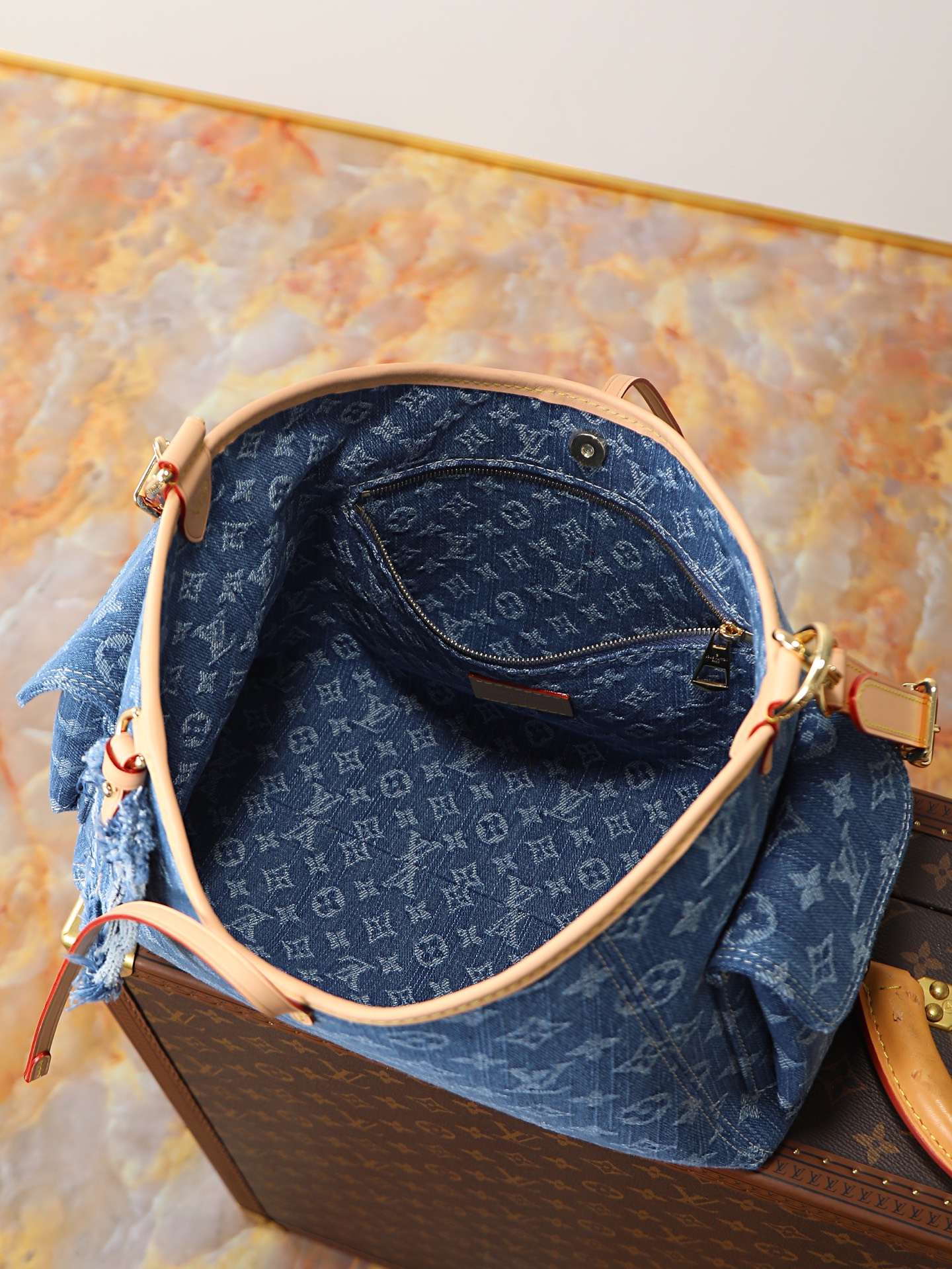 Louis Vuitton Carryall Cargo Small Denim Handbag M28287 - Image 8