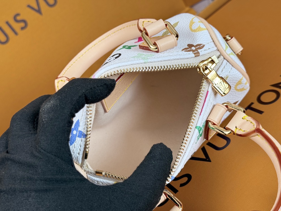 Louis Vuitton Nano Speedy Handbag M13391 - Image 8