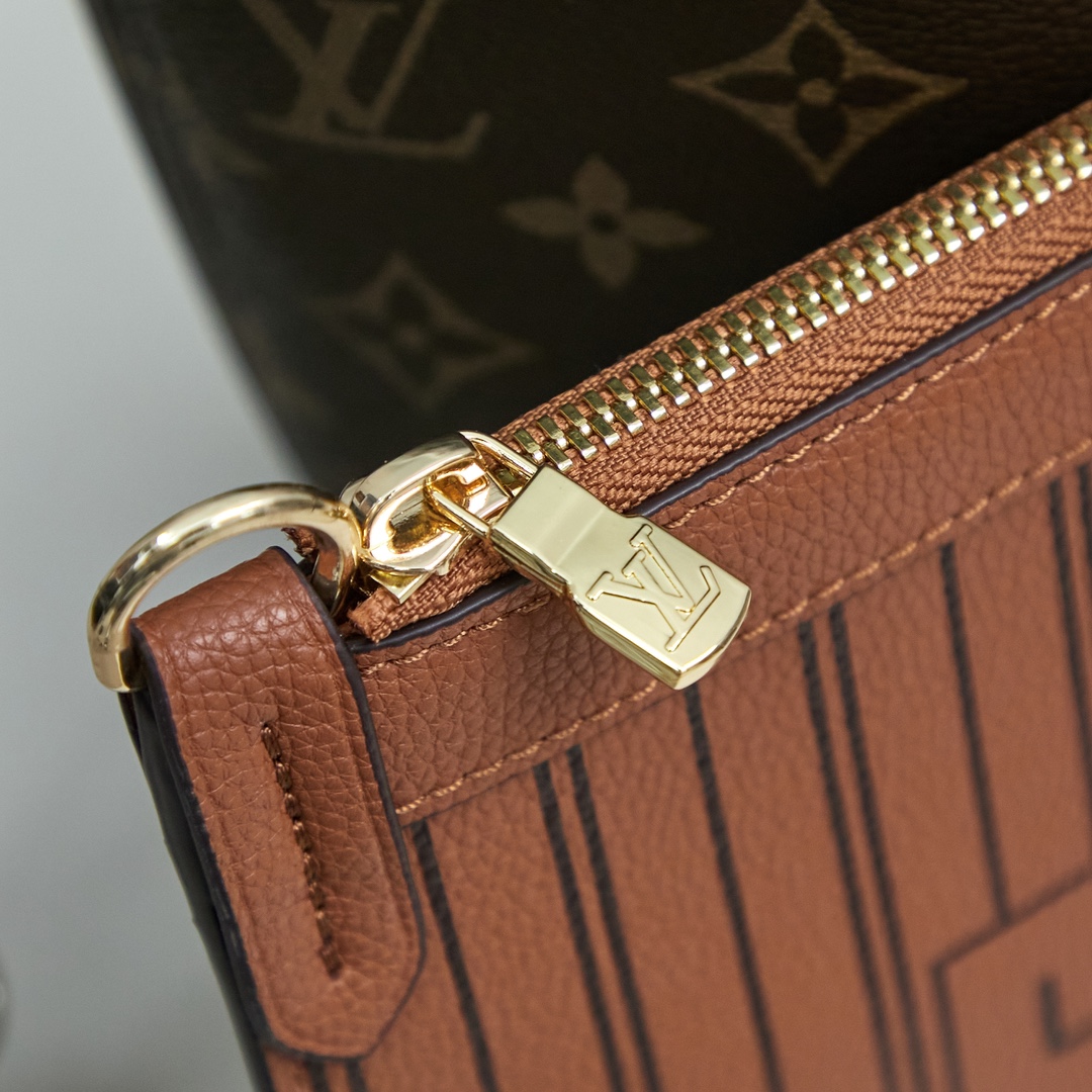 Louis Vuitton Neverfull MM Tote Bag in Damier Azur Canvas - Image 8