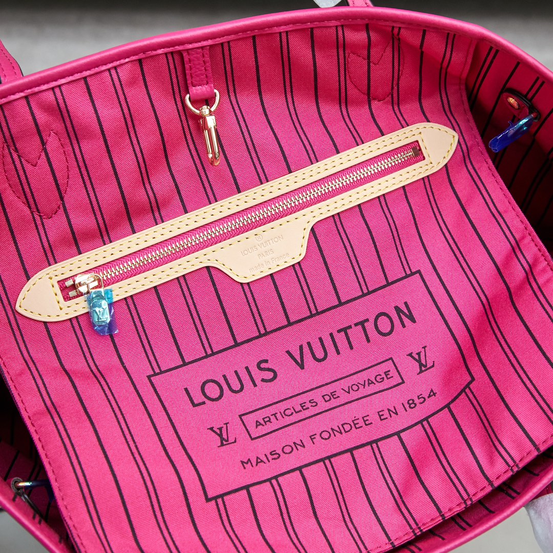 Louis Vuitton Neverfull MM Tote Bag in Damier Azur Canvas - Image 8