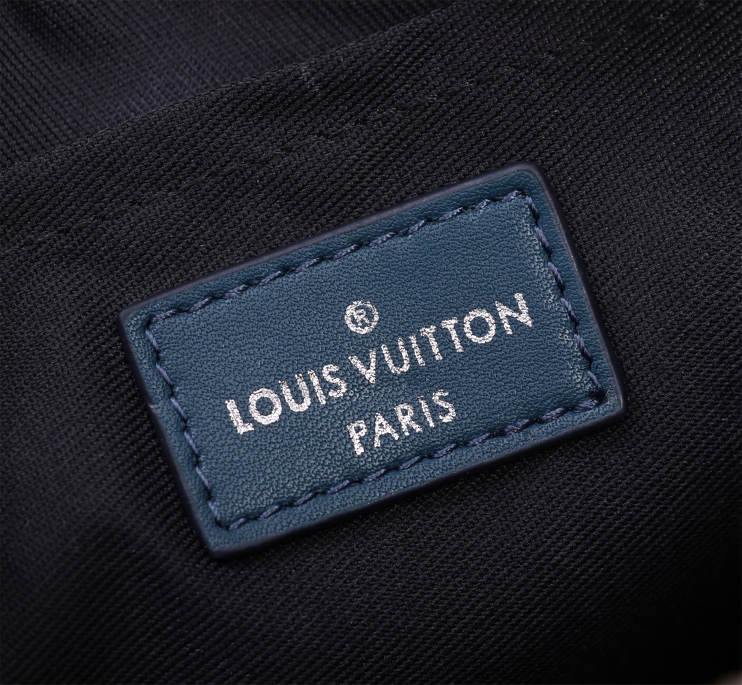 Keepall Bandouliere 25 Monogram Washed Denim Handbag - Image 8