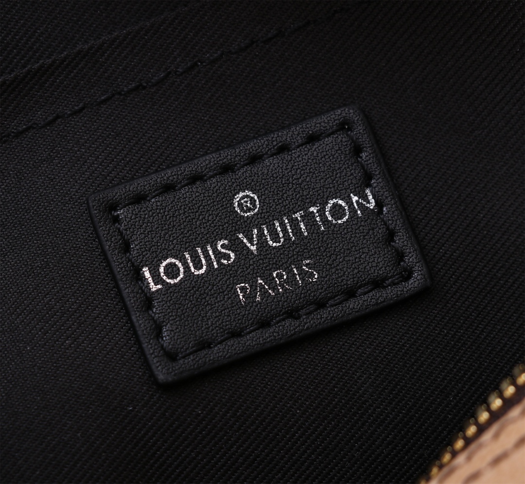 Louis Vuitton Keepall Bandouliere 25 Travel Bag in Brown - Image 8