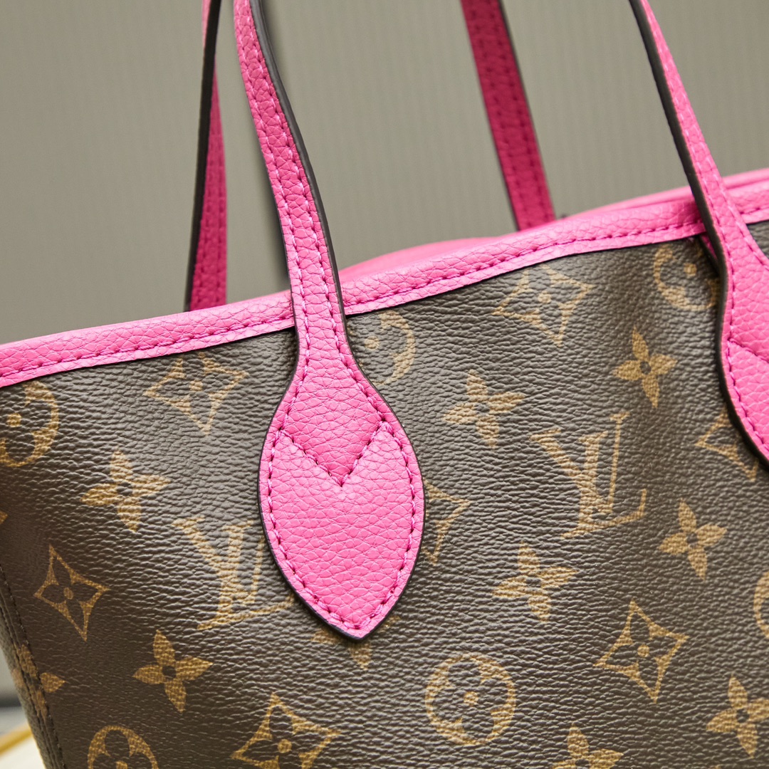 Louis Vuitton Neverfull Bandoulière Inside Out BB Reversible Crossbody Bag - Image 8